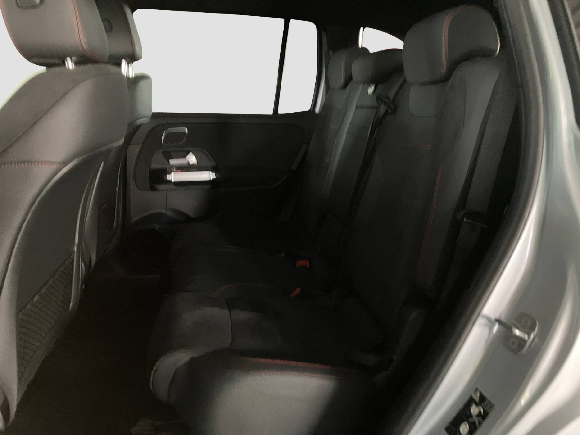 MERCEDES-BENZ EQB 350 Excellence AMG Line 4MATIC-image-14