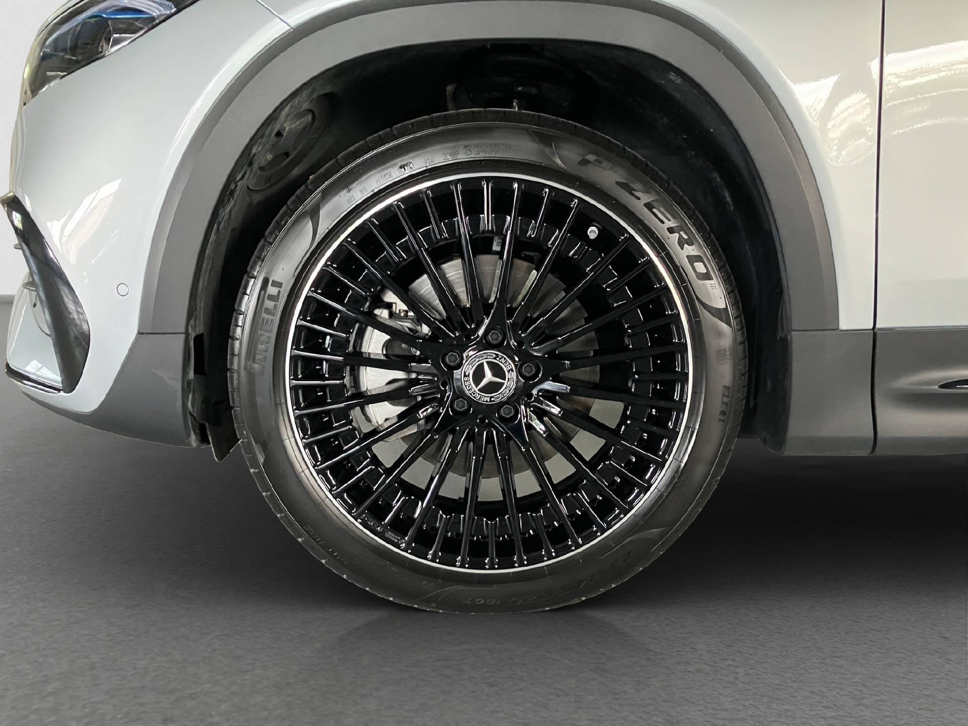 MERCEDES-BENZ EQB 350 Excellence AMG Line 4MATIC-image-6