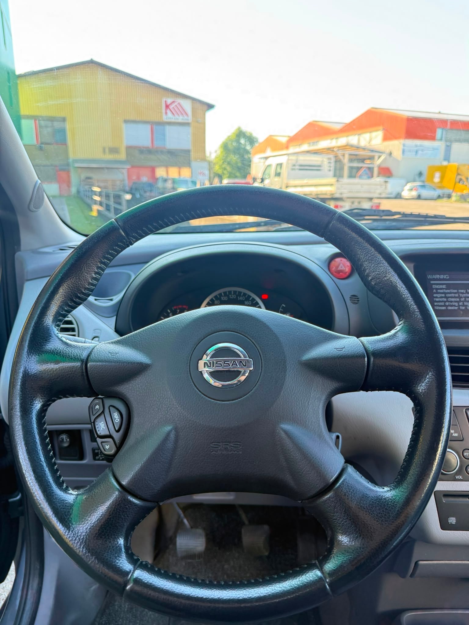 NISSAN Almera Tino 1.8 16V Comfort-image-10