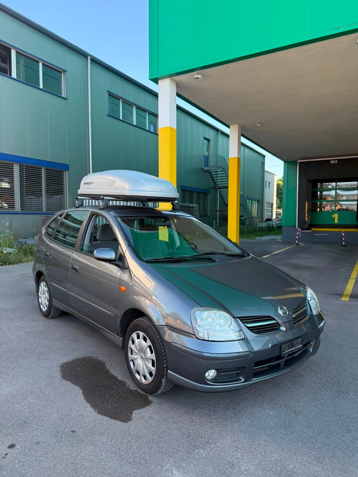 NISSAN Almera Tino 1.8 16V Comfort-image-0