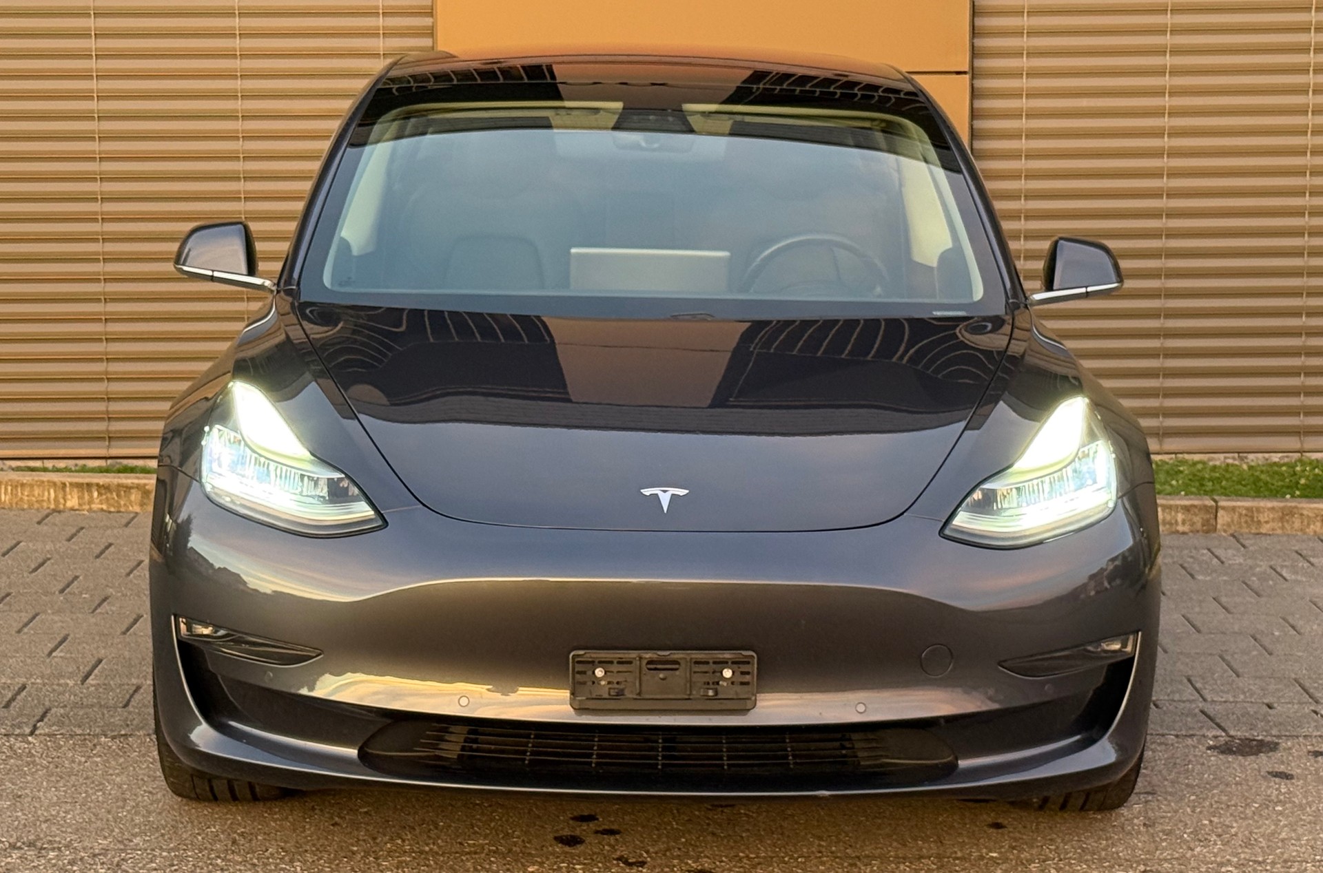 TESLA Model 3 Long Range Dual Motor AWD-image-1