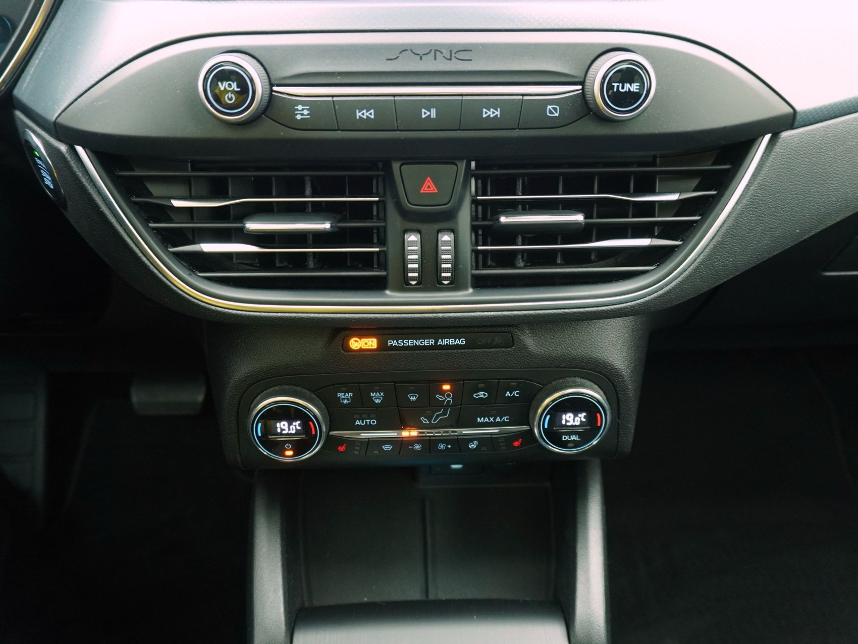 FORD Focus Station Wagon 1.5i EcoB SCTi Active-image-14