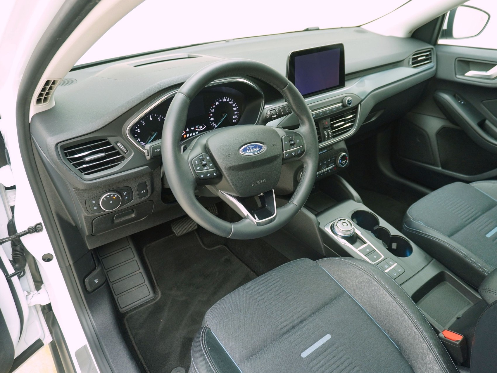 FORD Focus Station Wagon 1.5i EcoB SCTi Active-image-10
