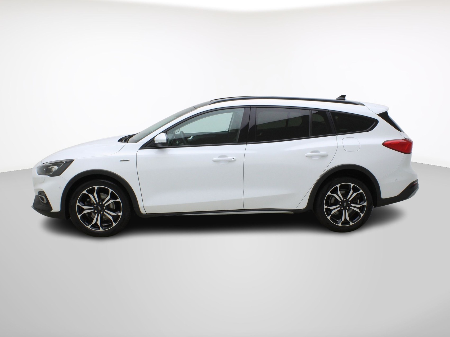 FORD Focus Station Wagon 1.5i EcoB SCTi Active-image-2