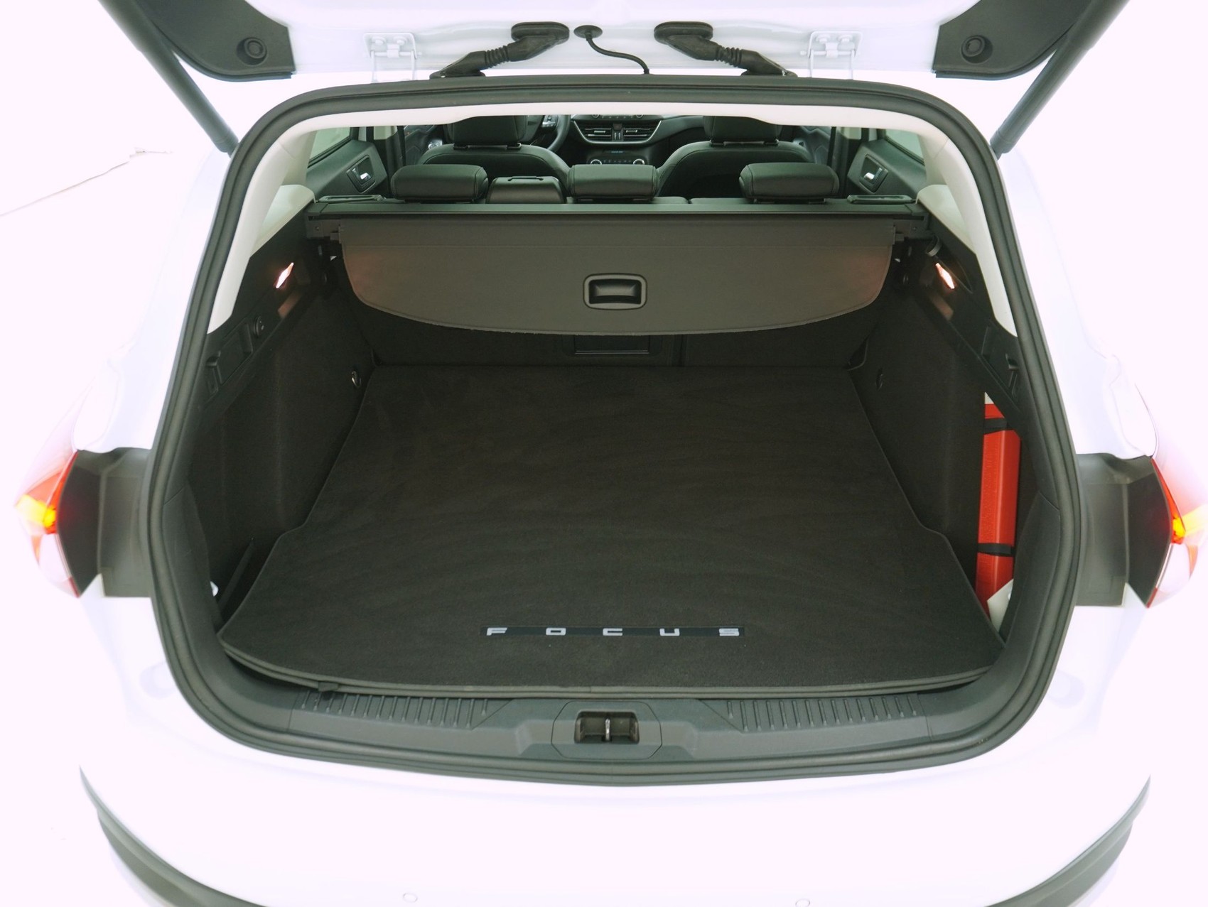 FORD Focus Station Wagon 1.5i EcoB SCTi Active-image-12