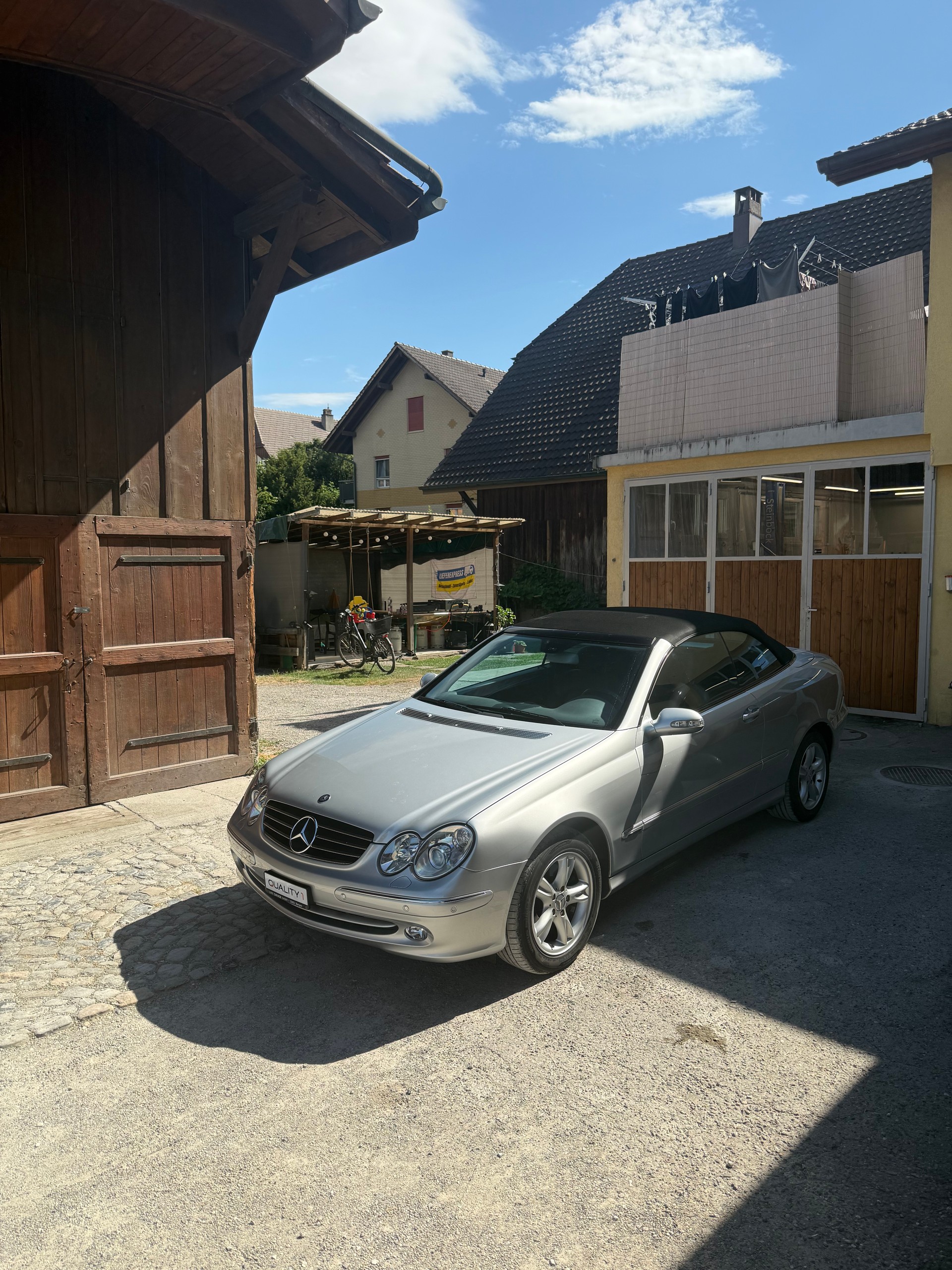 MERCEDES-BENZ CLK 320 Elégance Automatic-image-0