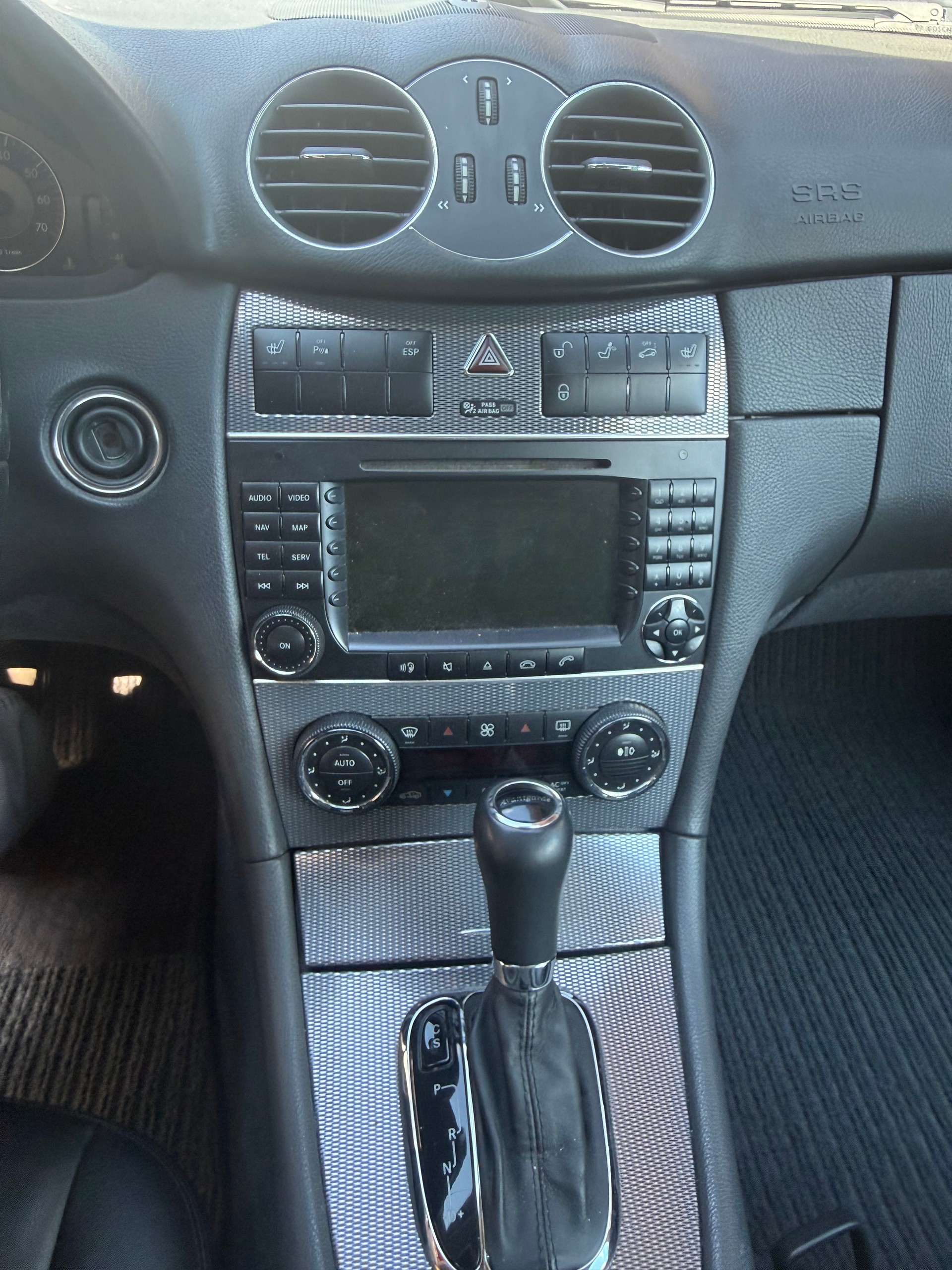 MERCEDES-BENZ CLK 320 Elégance Automatic-image-7