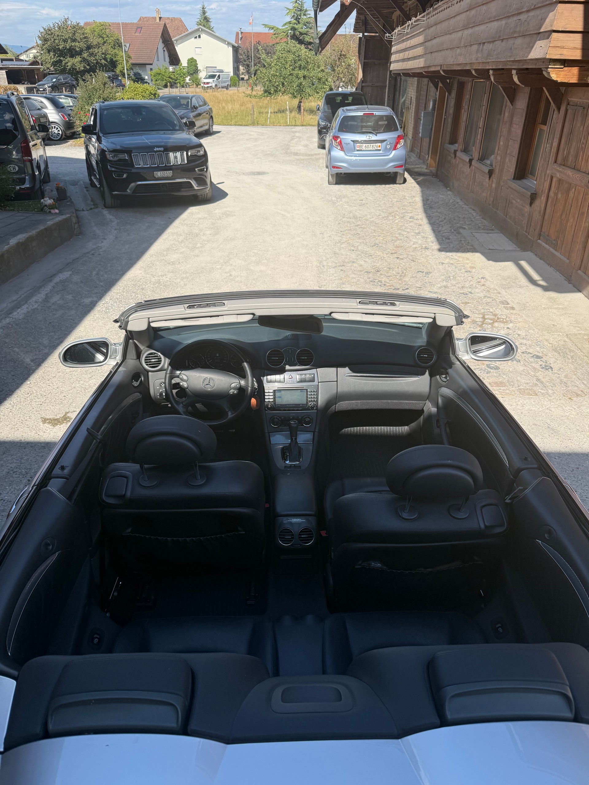 MERCEDES-BENZ CLK 320 Elégance Automatic-image-12