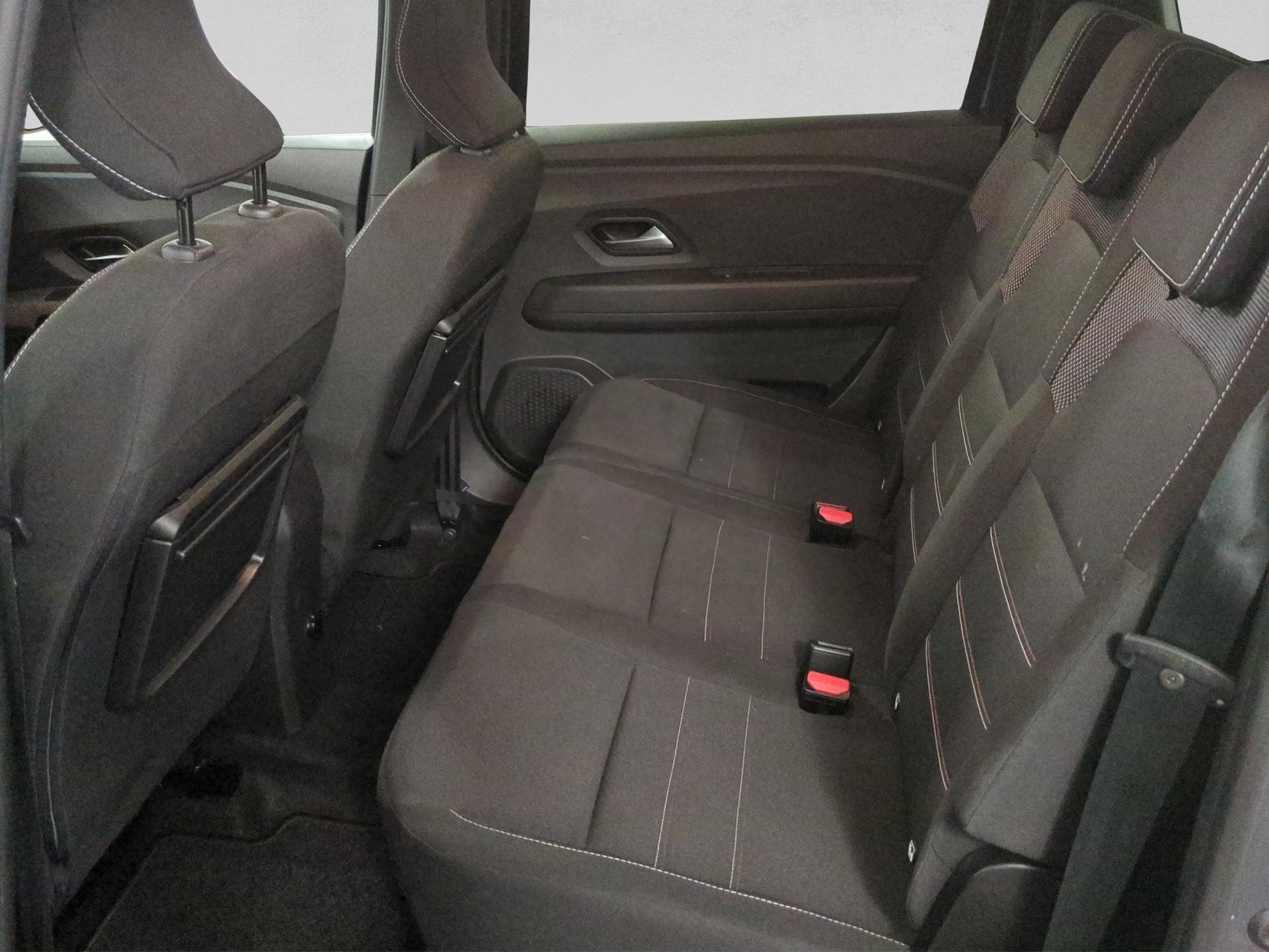 DACIA Jogger TCe 110 Extreme-image-14