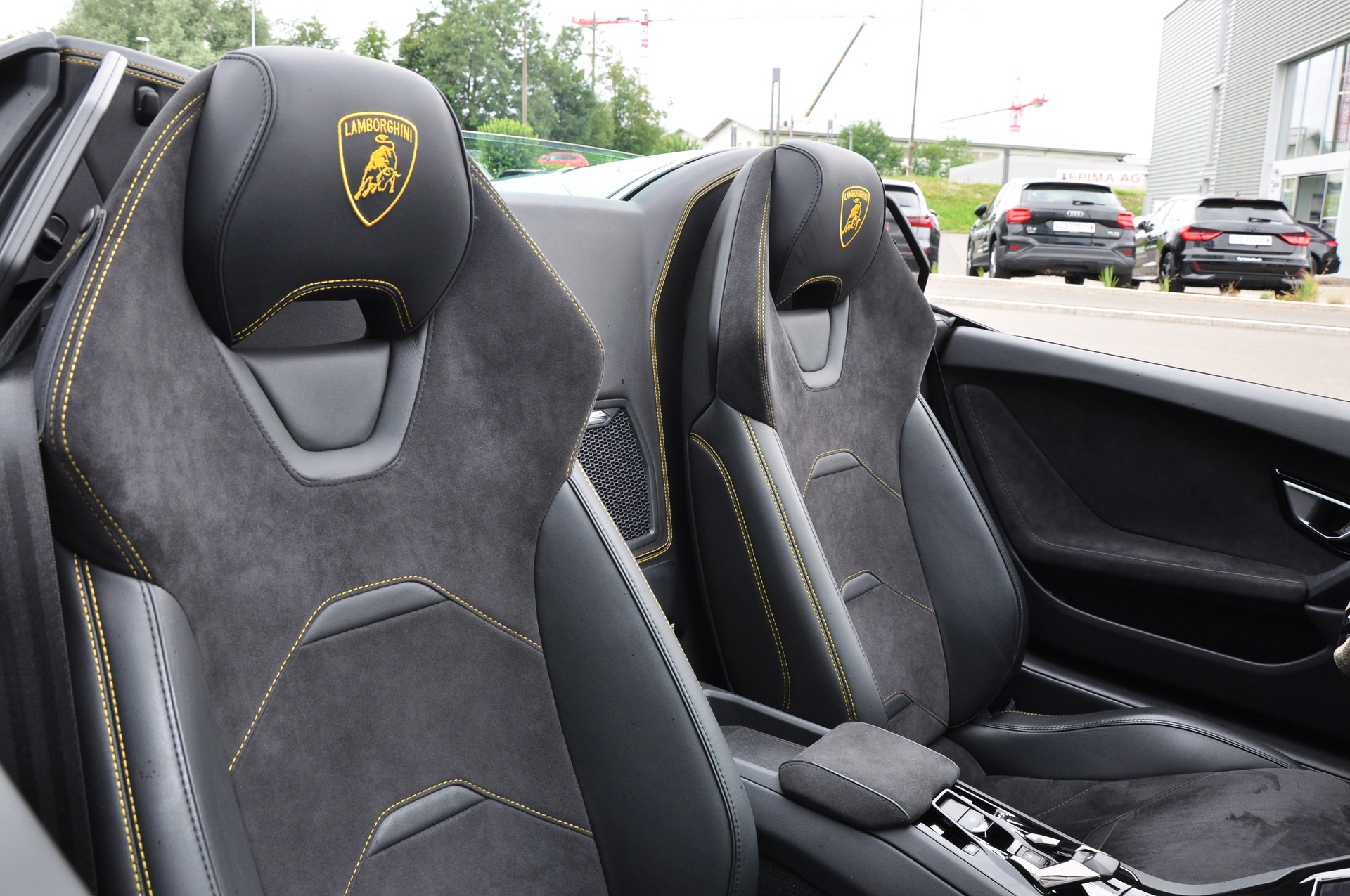 LAMBORGHINI Huracan EVO Spyder DCT-image-17
