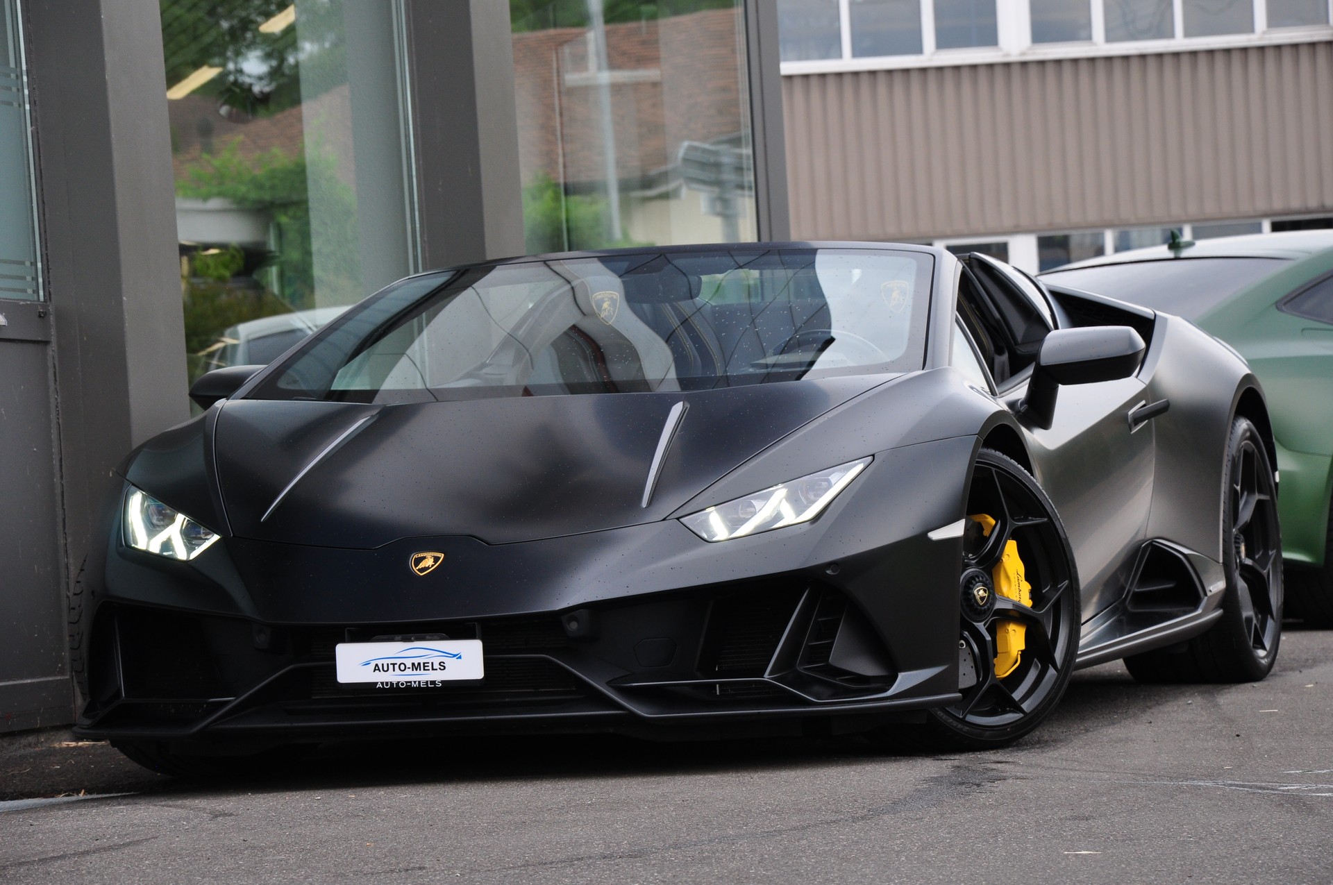 LAMBORGHINI Huracan EVO Spyder DCT-image-1