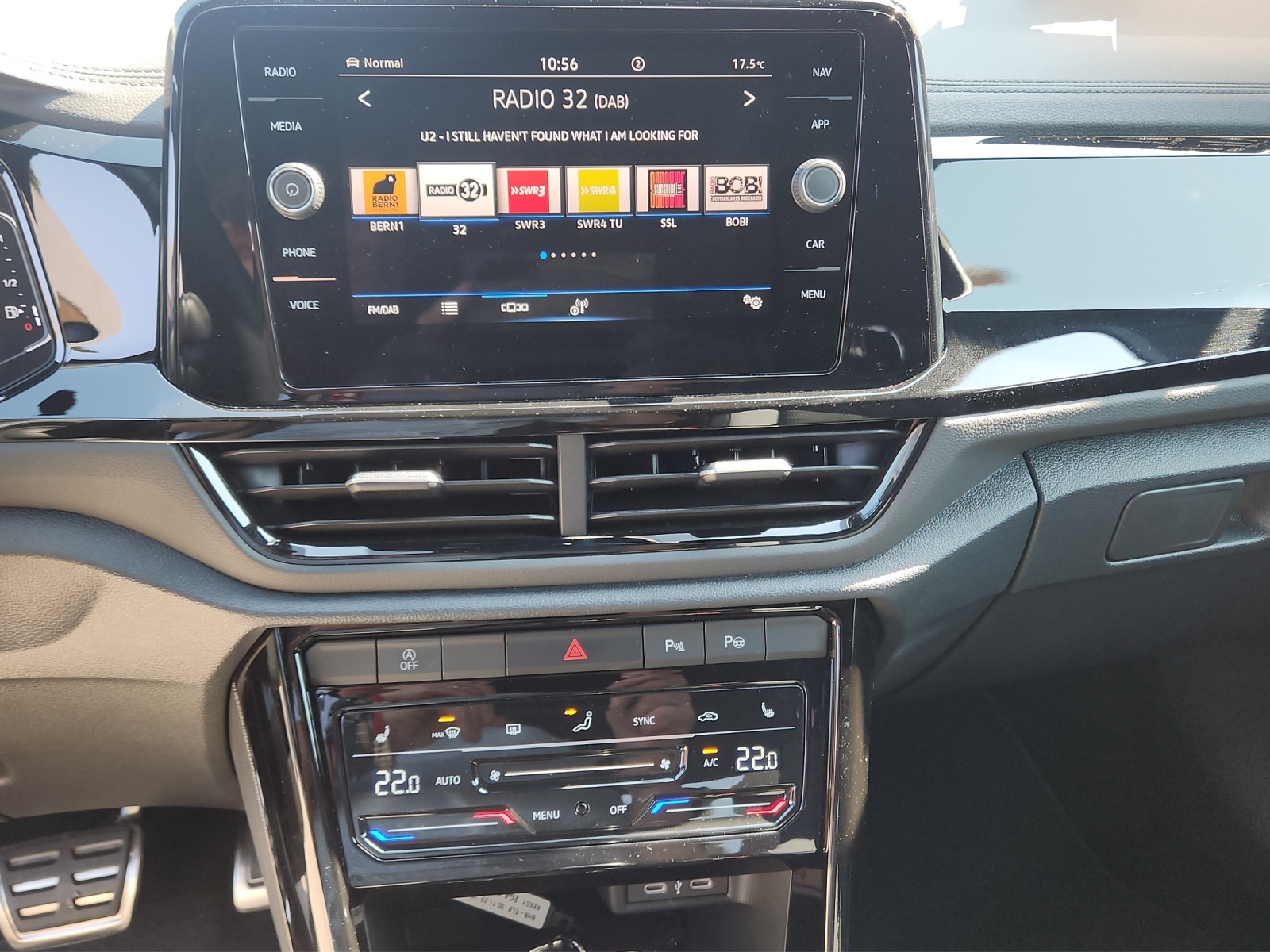 VW T-Roc 2.0 TSI R-Line DSG 4Motion-image-11