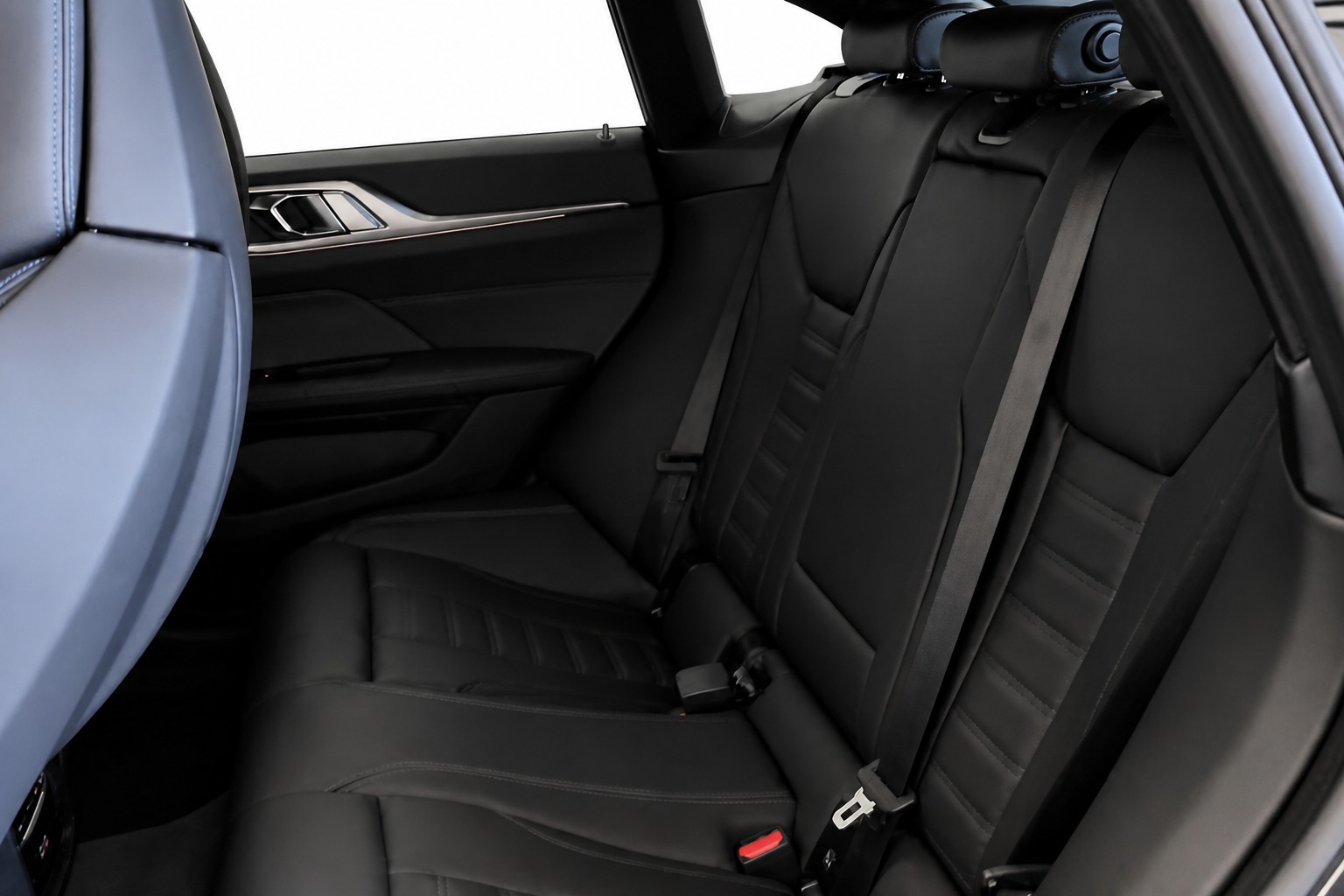 BMW M440i xDrive 48V Gran Coupé M Sport PRO Steptronic Individual-image-9