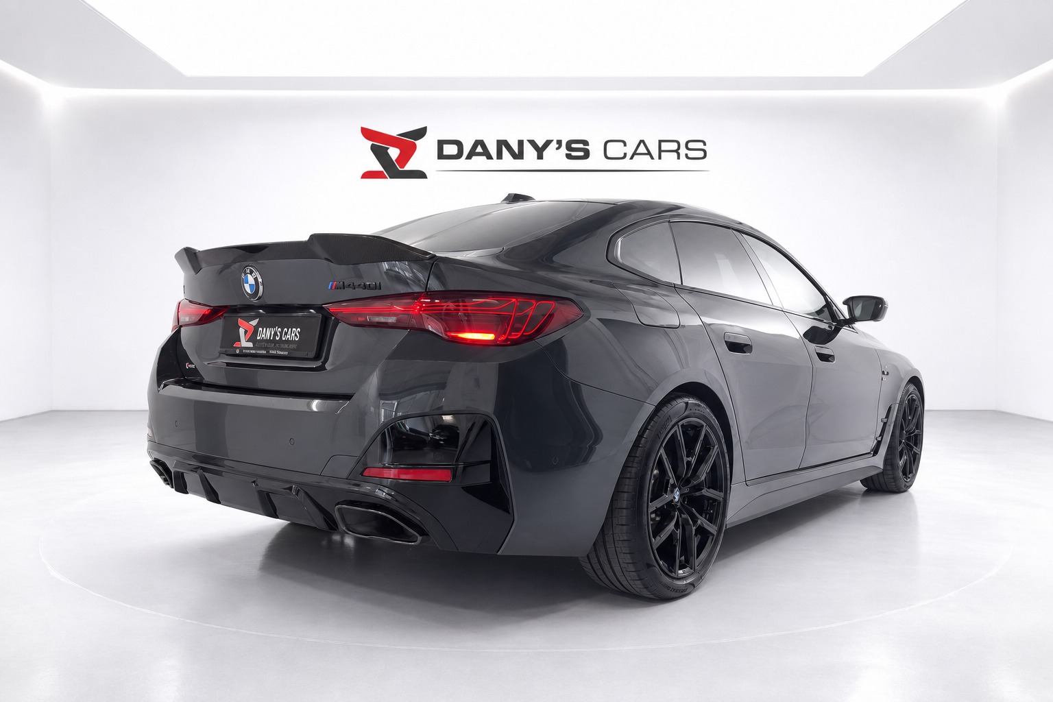 BMW M440i xDrive 48V Gran Coupé M-Performance Steptronic Individual-image-3
