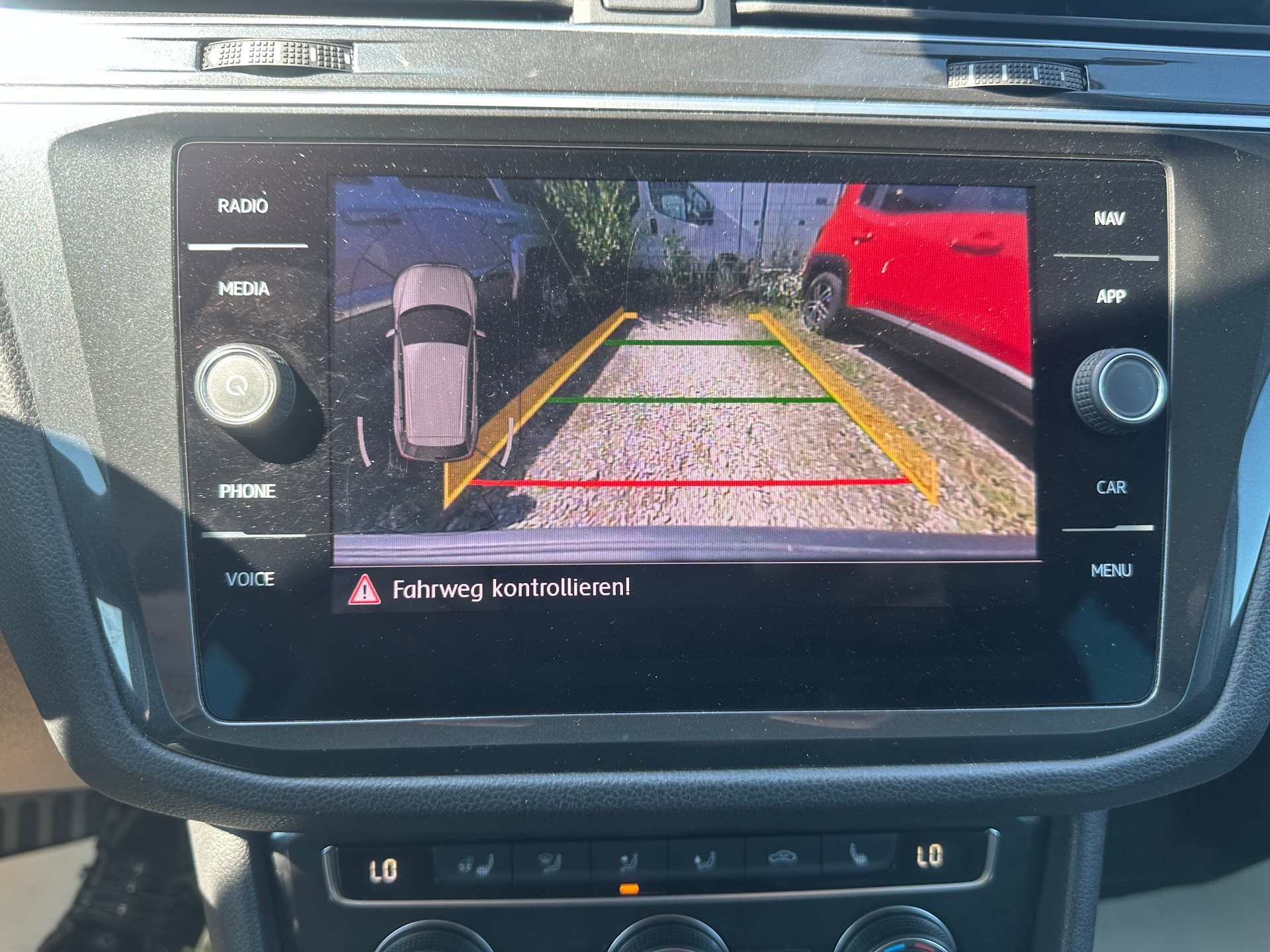 VW Tiguan 2.0 TDI SCR Comfortline 4Motion DSG-image-7