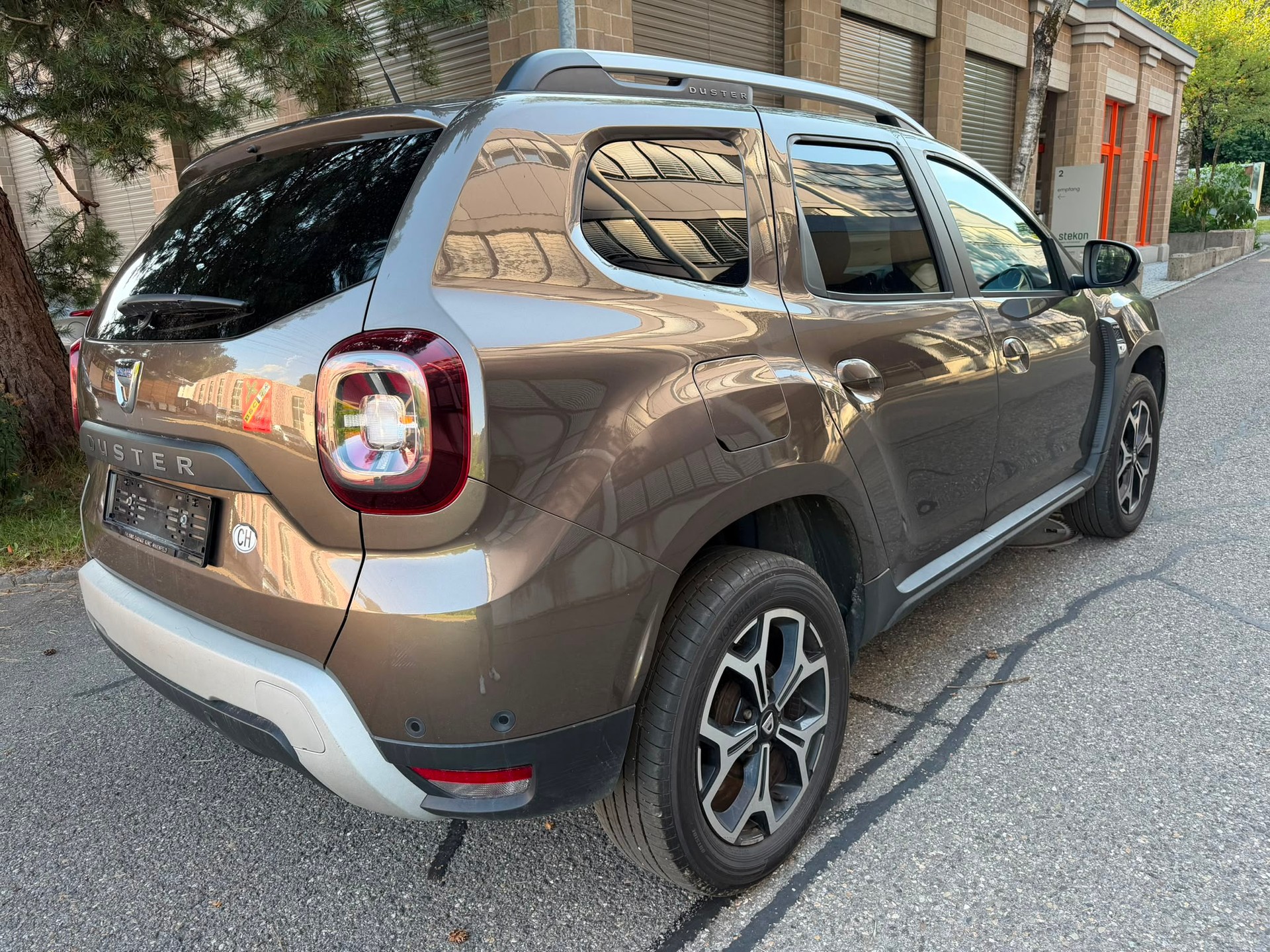 DACIA Duster SCe 115 Prestige 4x4-image-6