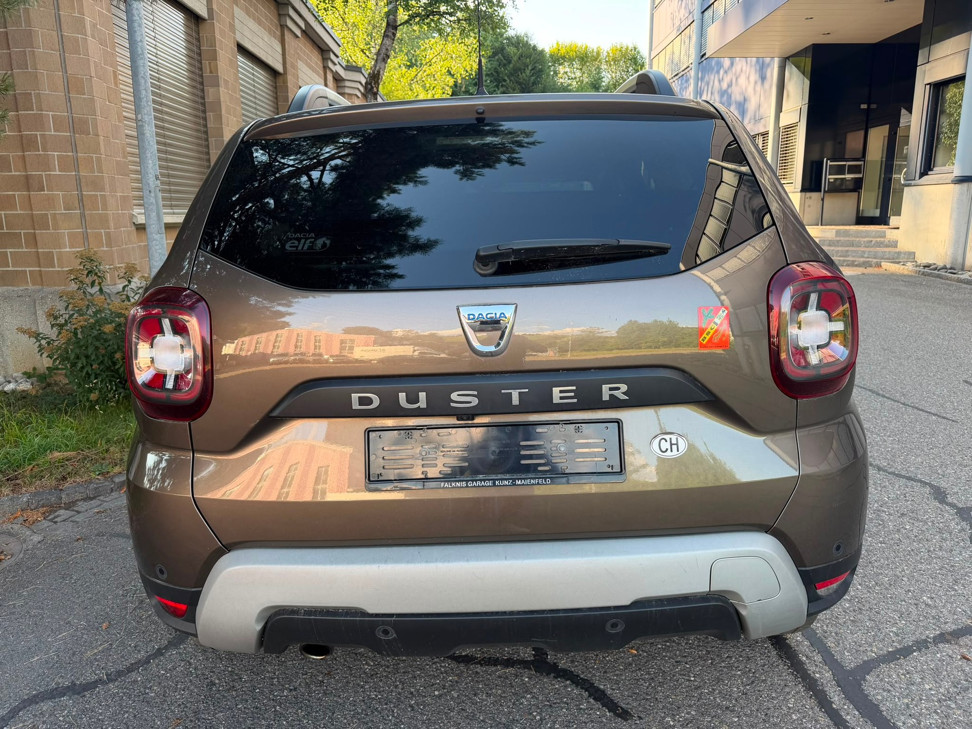 DACIA Duster SCe 115 Prestige 4x4-image-5