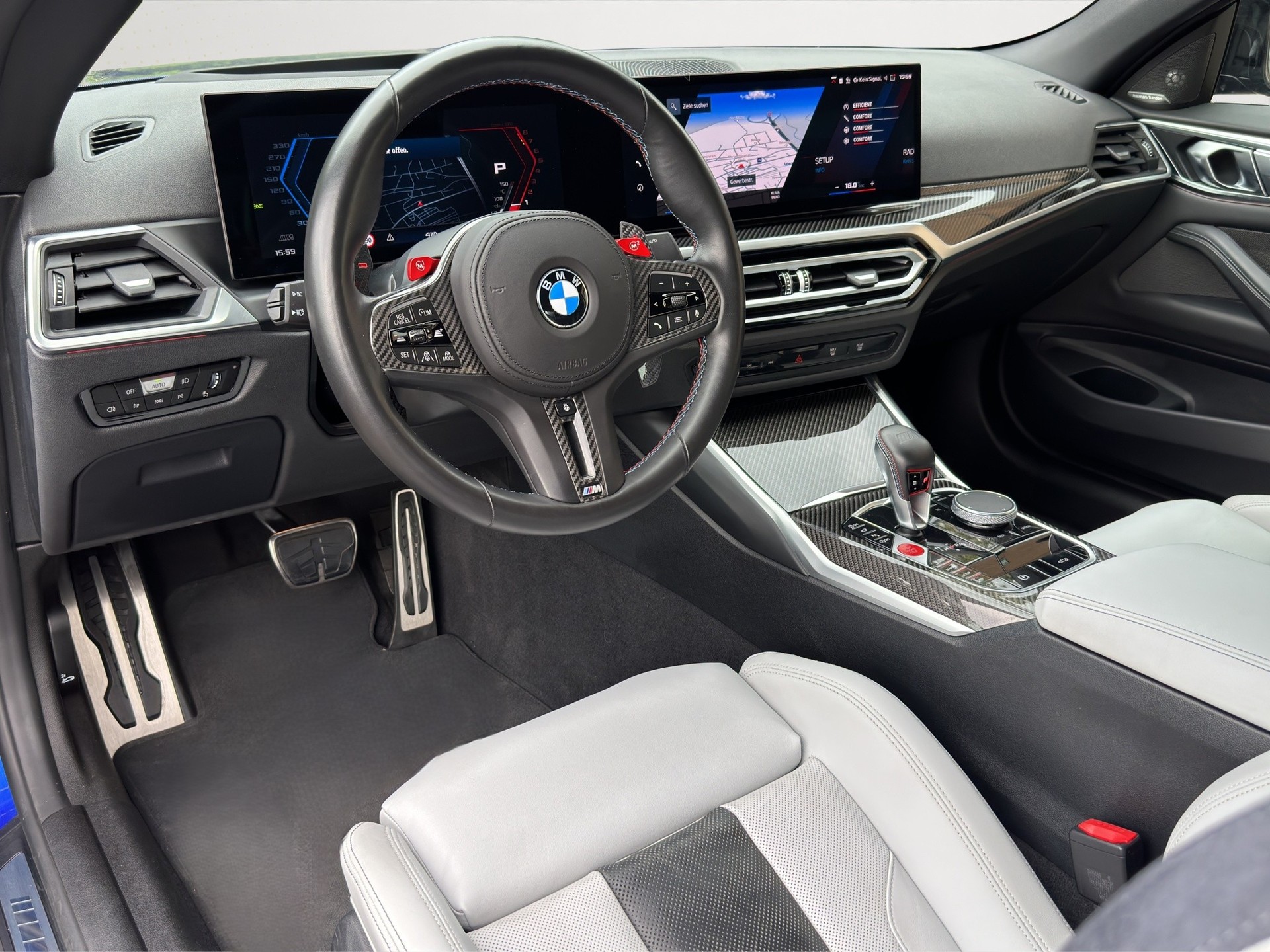 BMW M4 Cabrio Competition M xDrive CURVED DISPLAY! Keramikbremsen / Driving Assistant Professional-image-11