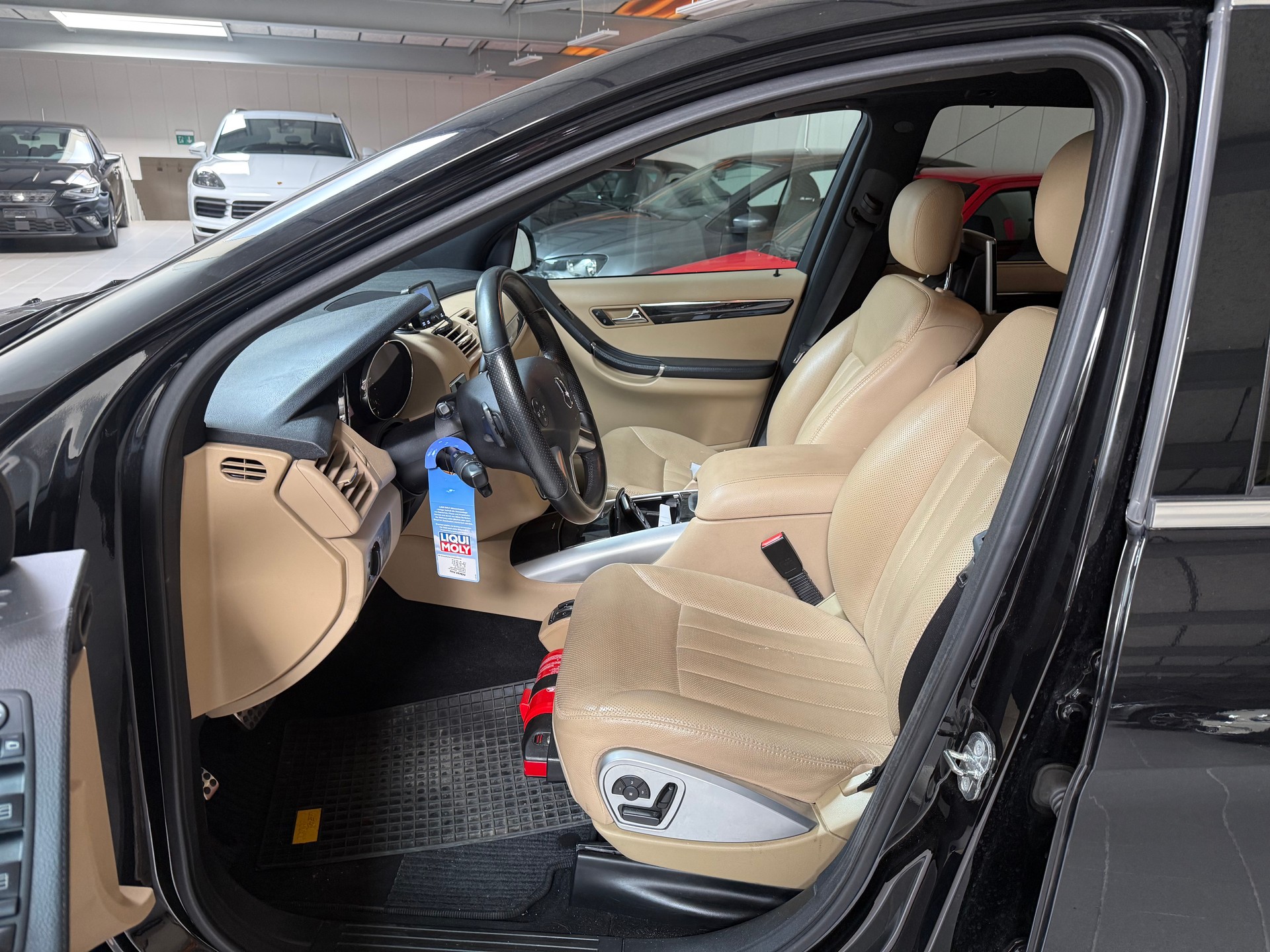 MERCEDES-BENZ R 350 BlueTEC L 4Matic 7G-Tronic-image-9