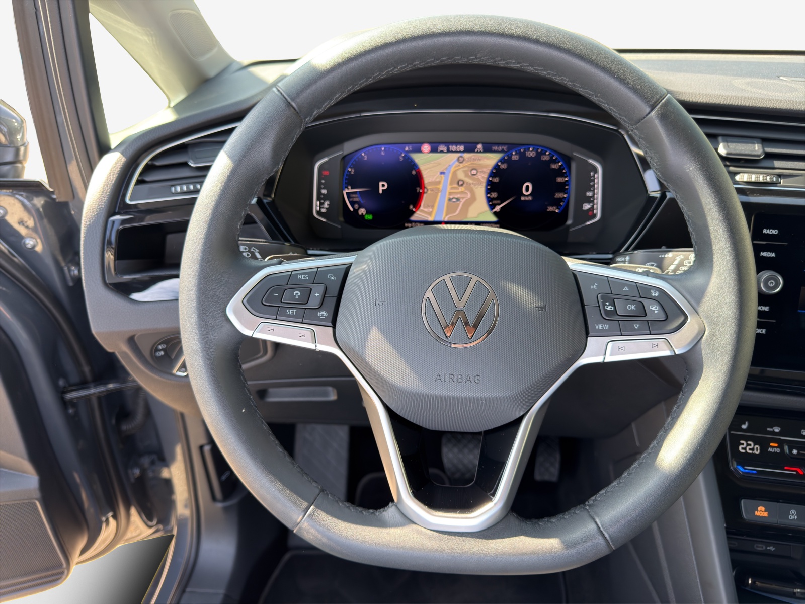 VW Touran 1.5 TSI EVO Highline DSG-image-9