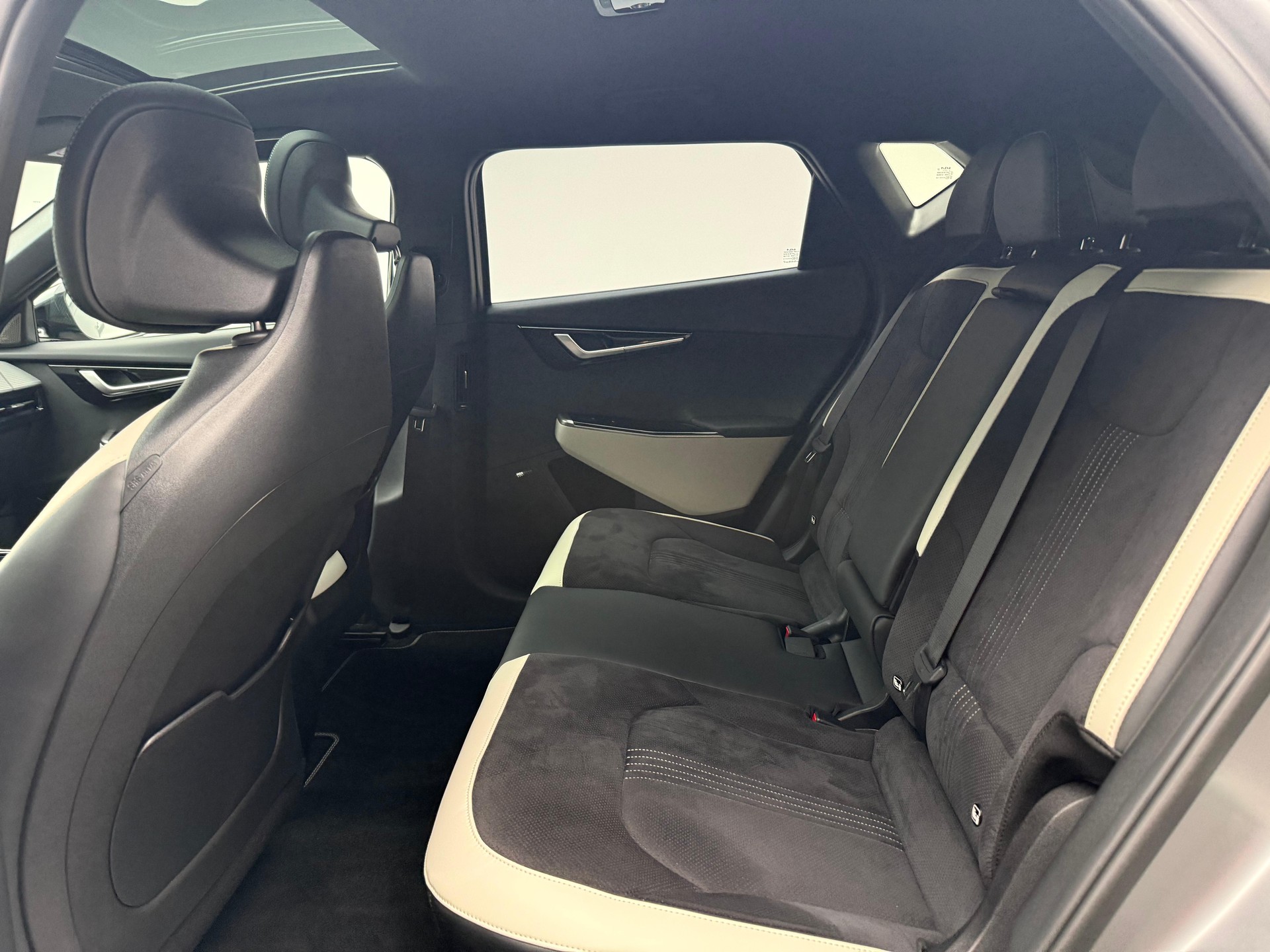 KIA EV6 77 kWh GT-Line 4x4-image-10
