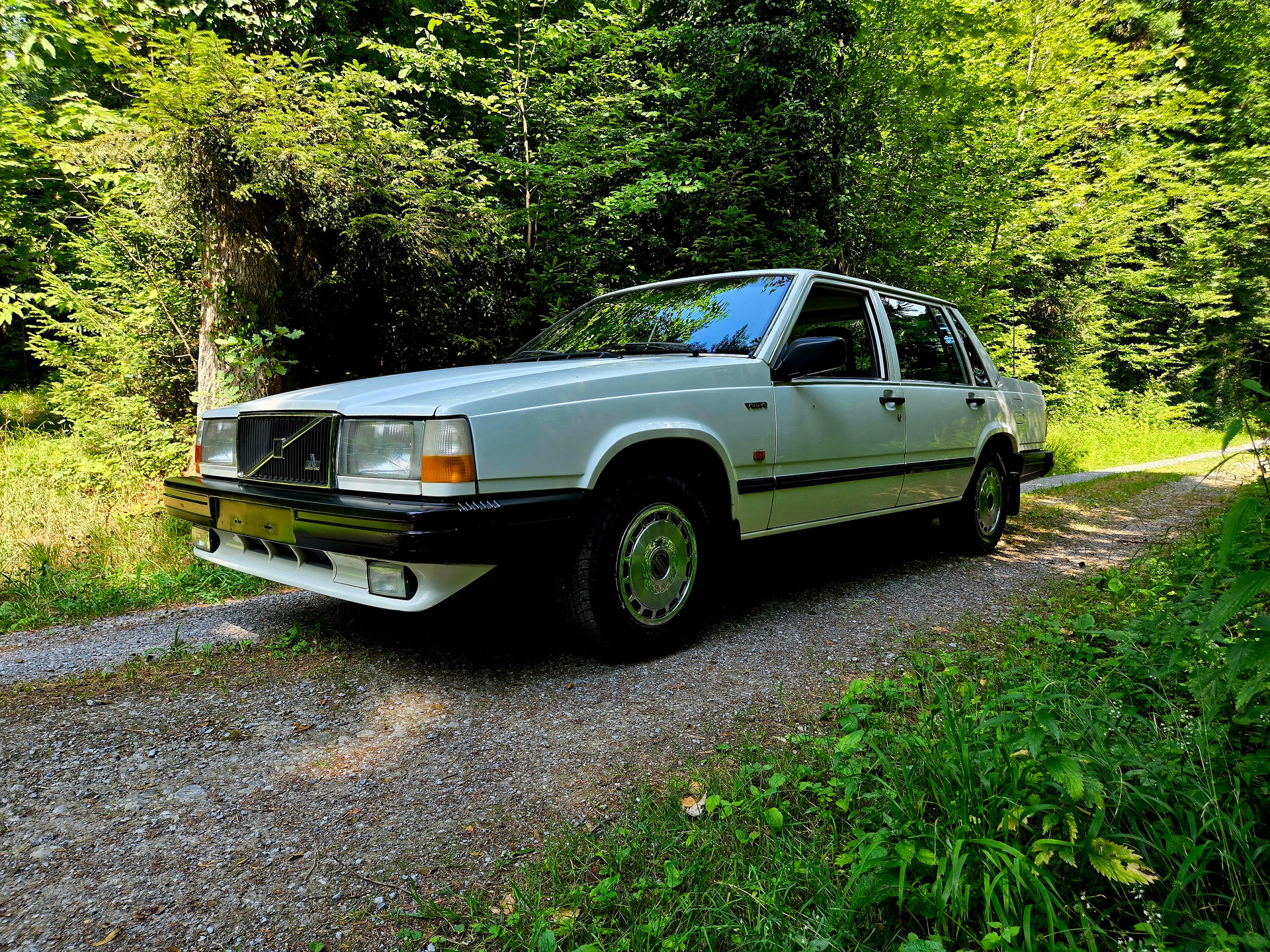 VOLVO 740 2.3 GL-image-1