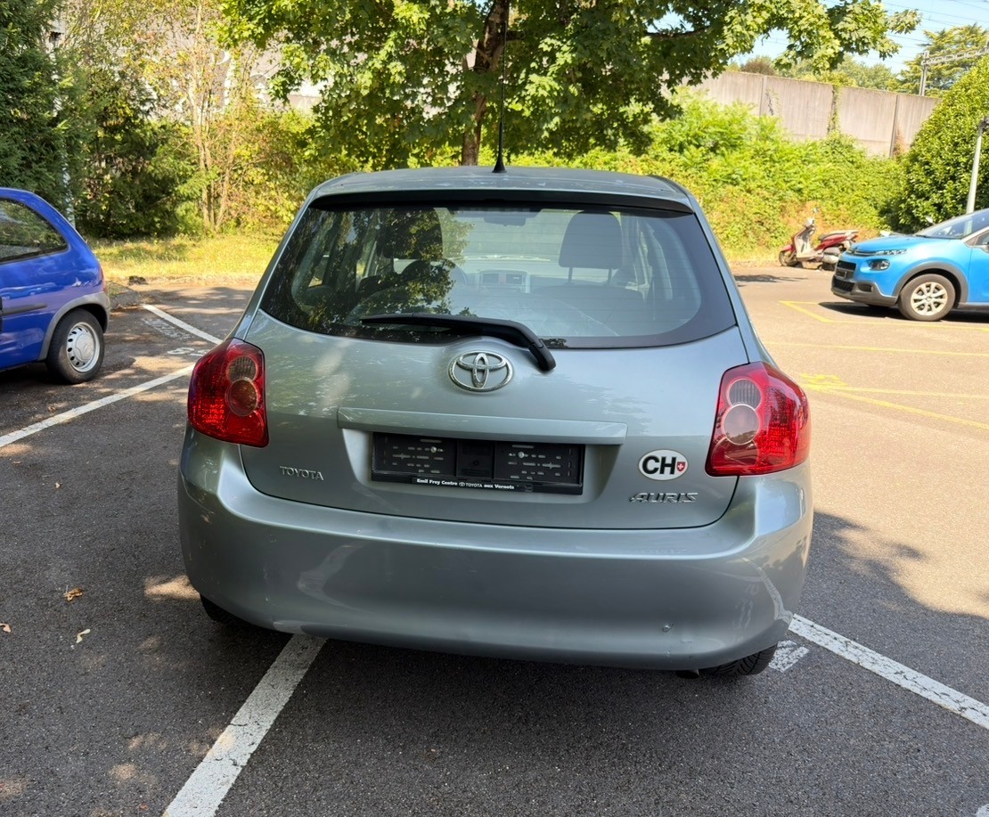 TOYOTA Auris 1.6 Style-image-3