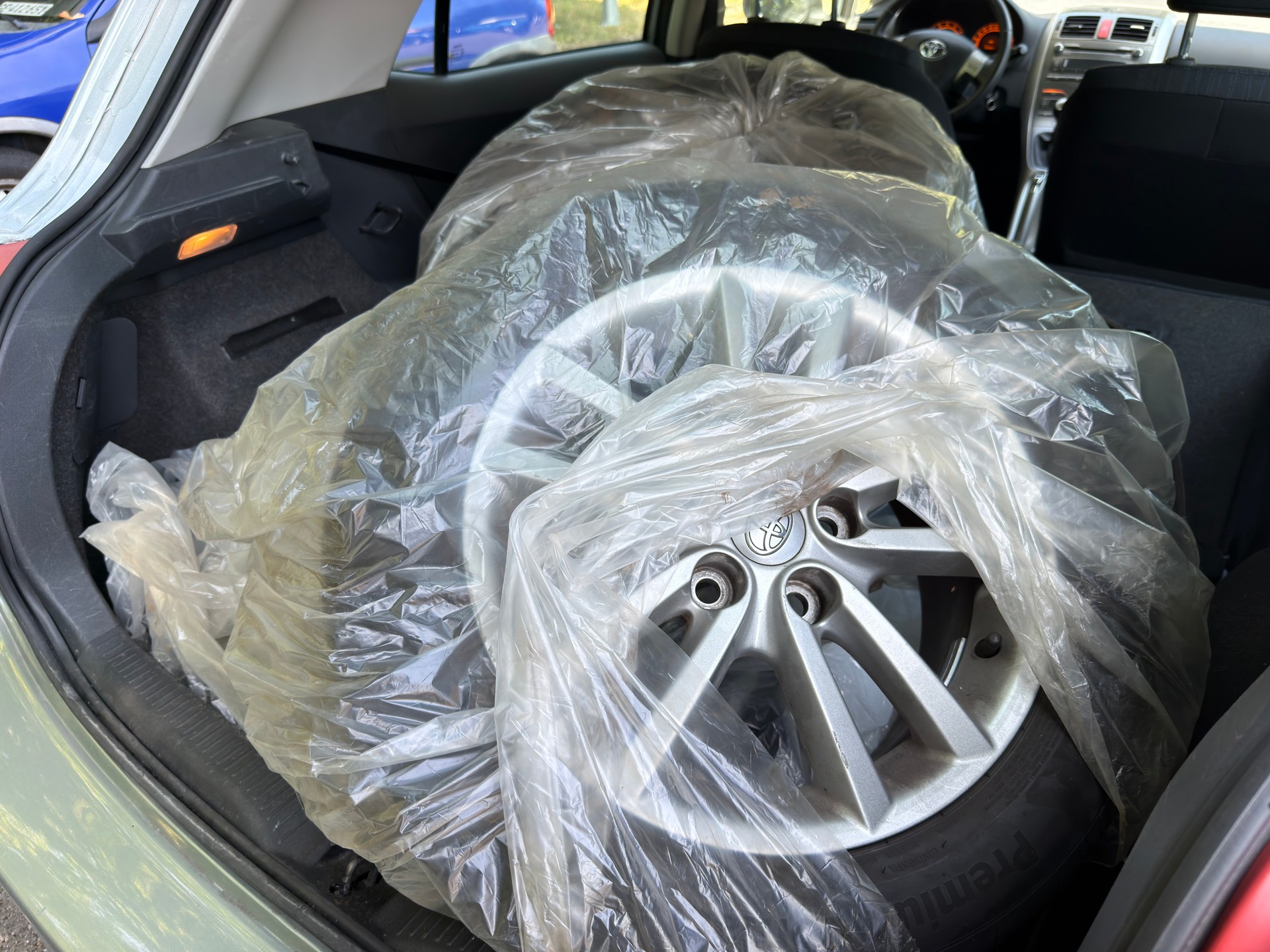 TOYOTA Auris 1.6 Style-image-12