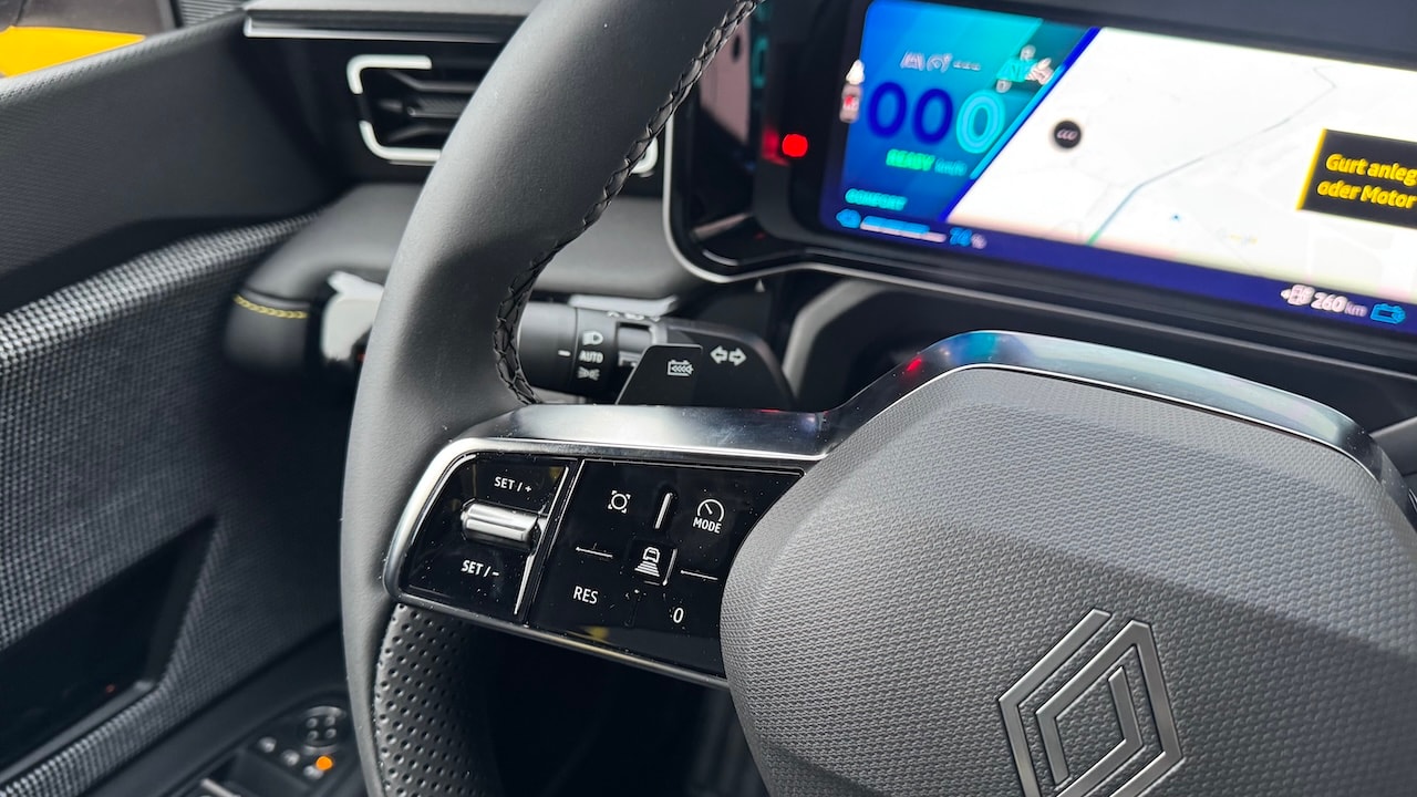 RENAULT R4 E-Tech Comfort Range 52 kWh Iconic * Vollausstattung * Toutes Options *-image-20
