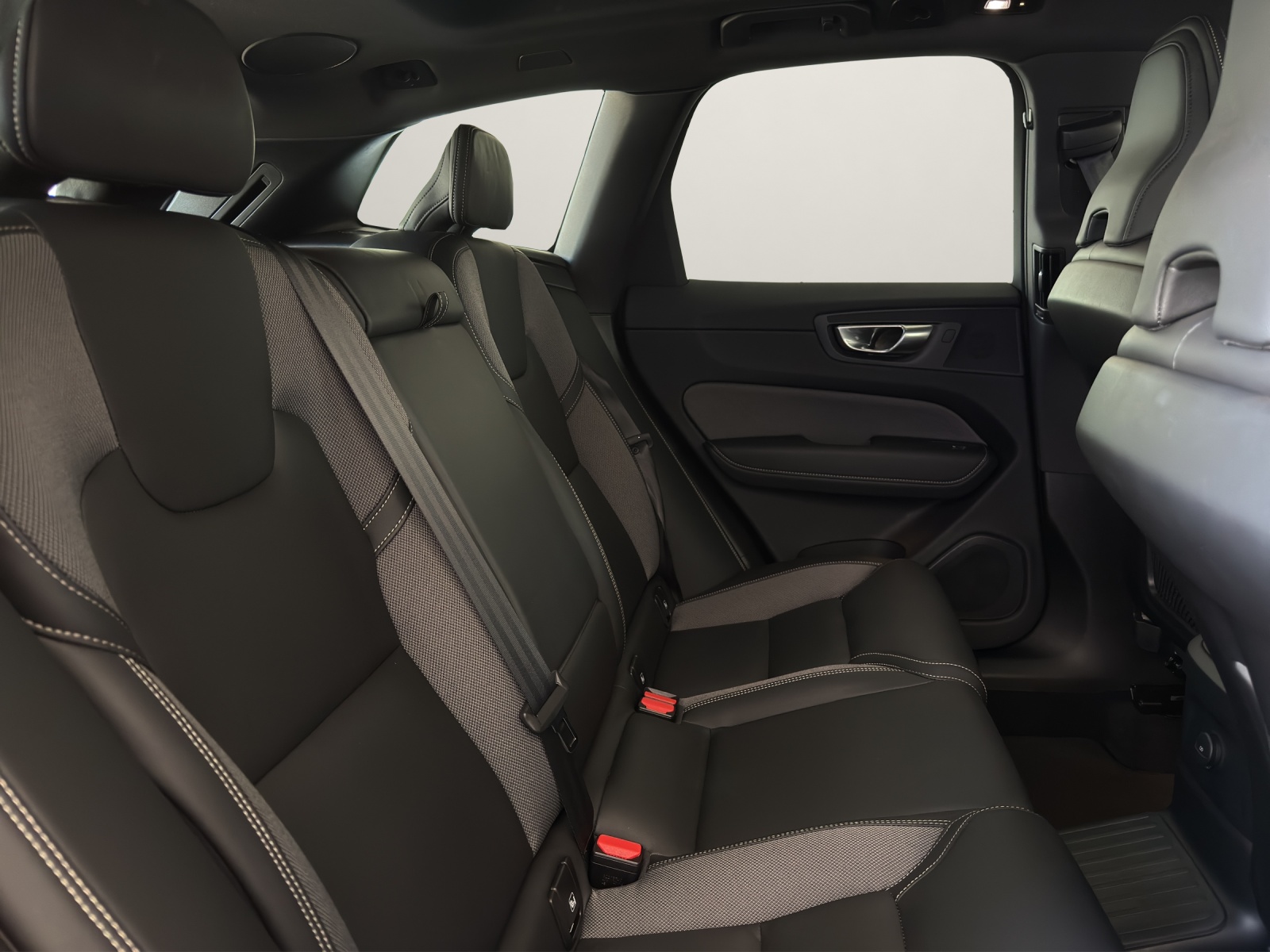 Image VOLVO XC60 XC60 2.0 T8 TE XCENTRIC eAWD