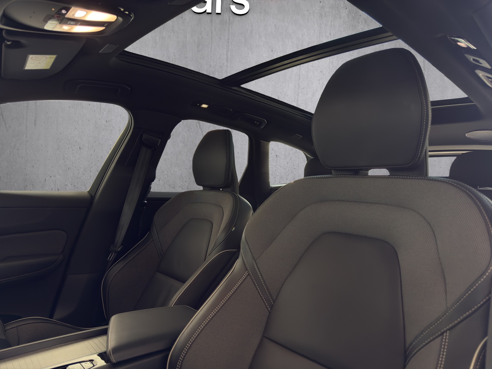 VOLVO XC60 2.0 T8 TE XCENTRIC eAWD-image-14