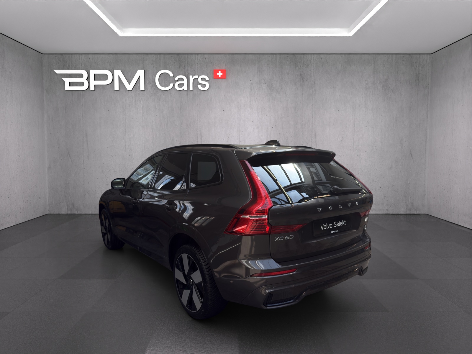 VOLVO XC60 2.0 T8 TE XCENTRIC eAWD-image-2