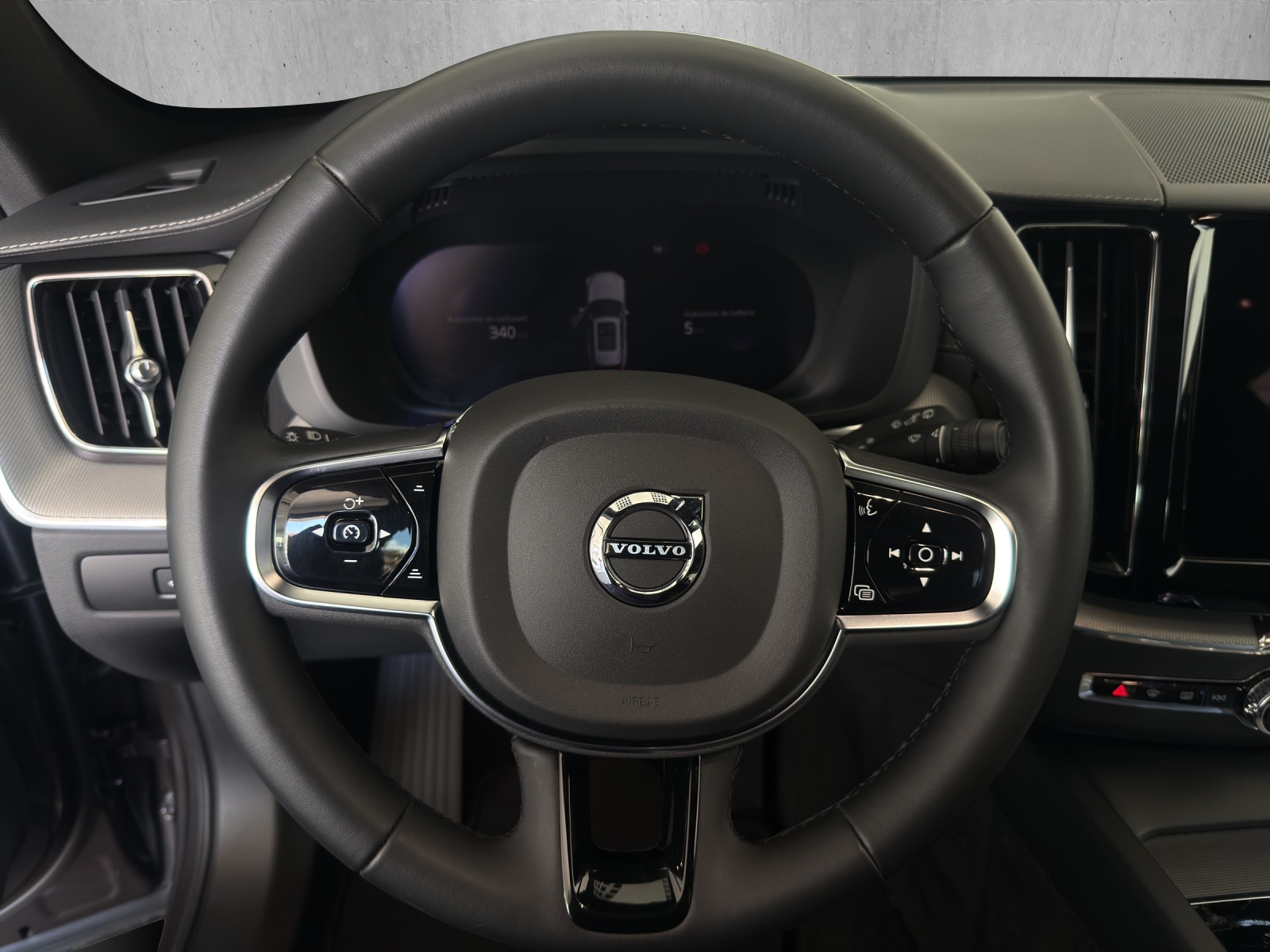 VOLVO XC60 2.0 T8 TE XCENTRIC eAWD-image-4