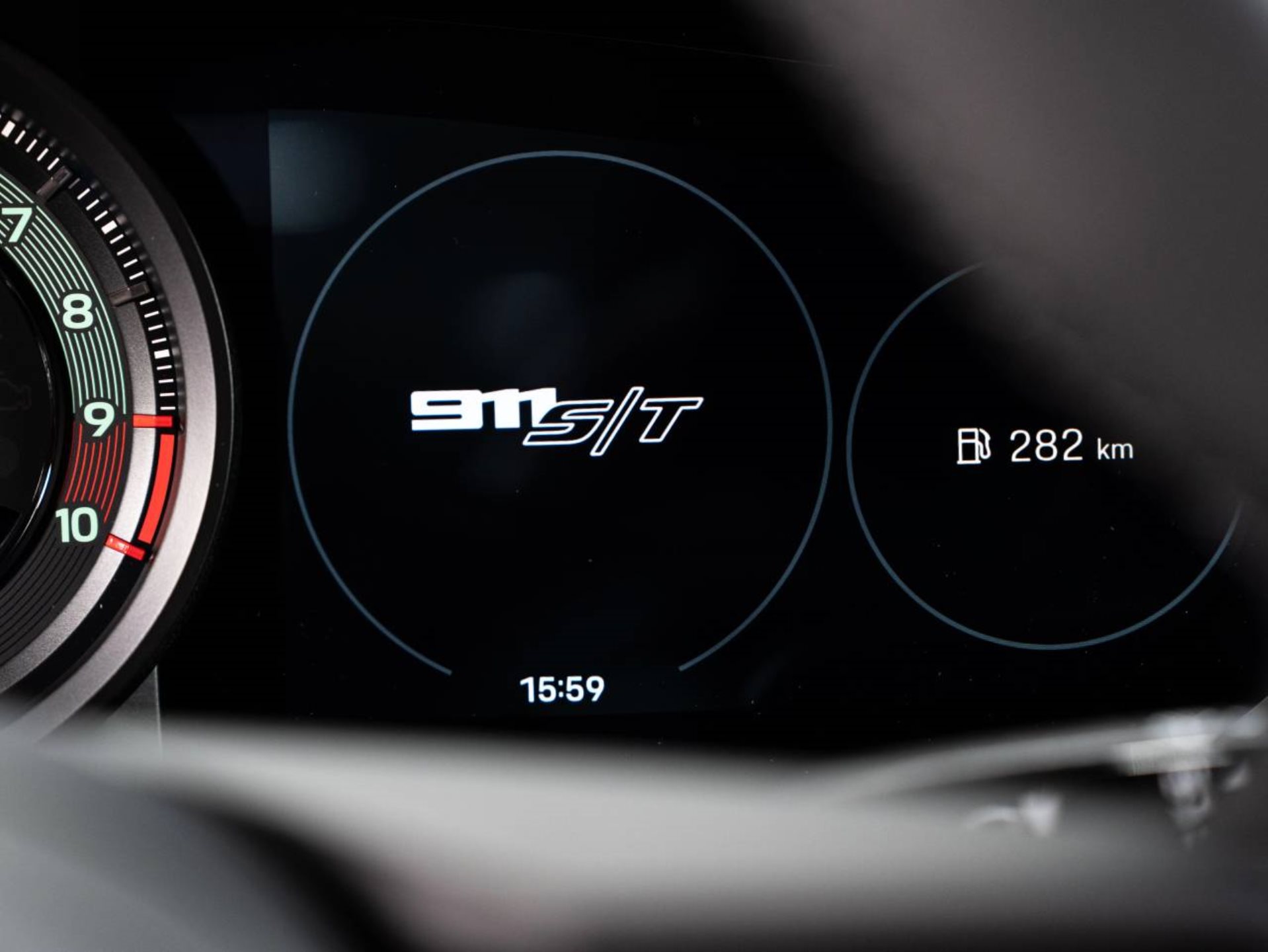 PORSCHE 911 S/T-image-15