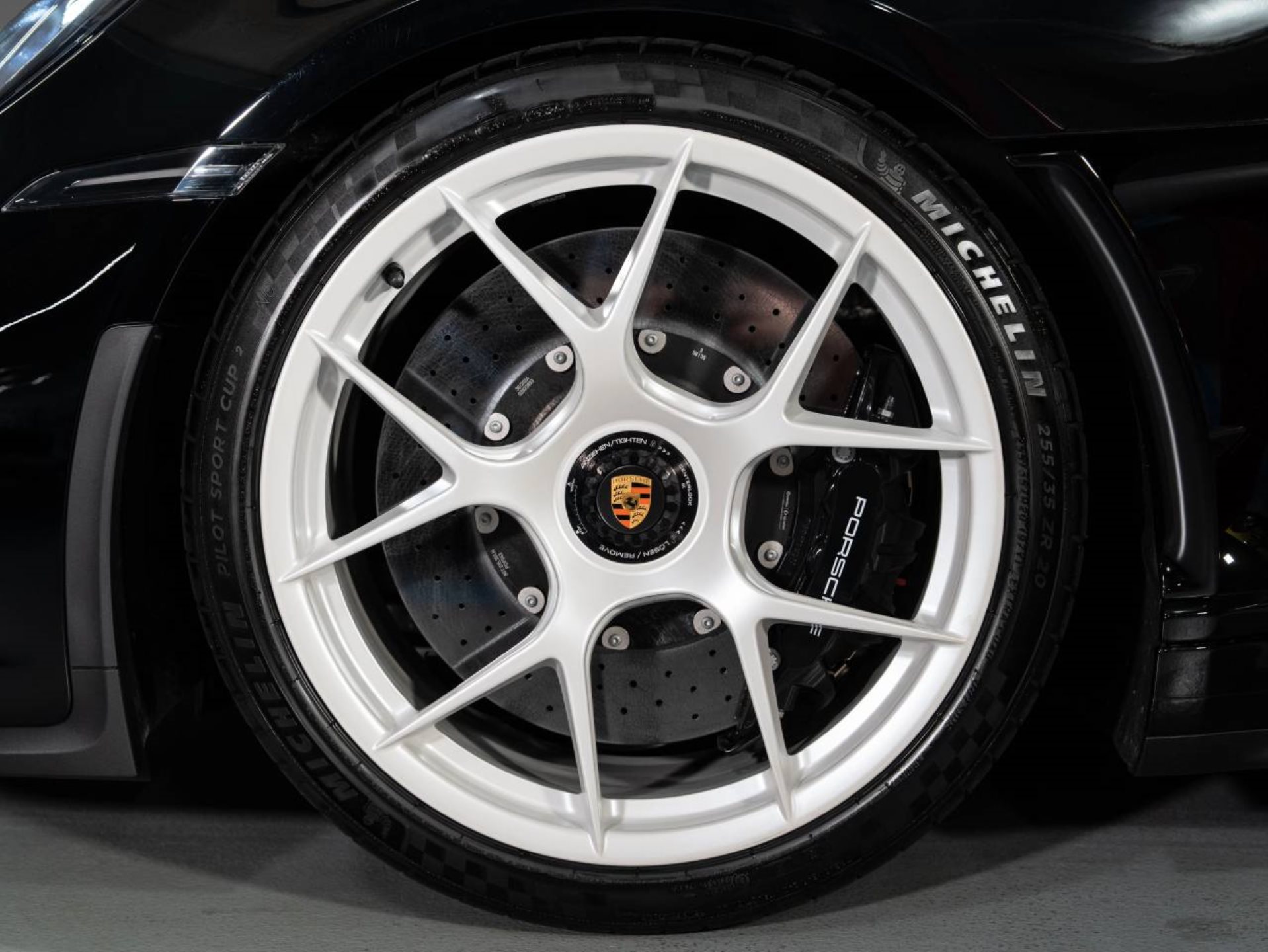 PORSCHE 911 S/T-image-28