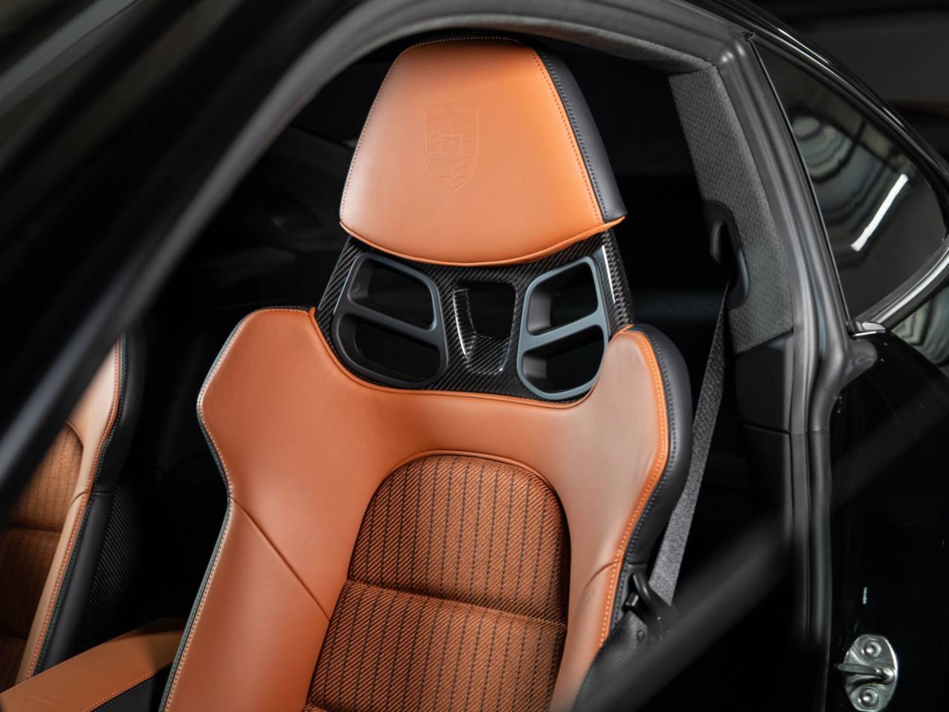 PORSCHE 911 S/T-image-19