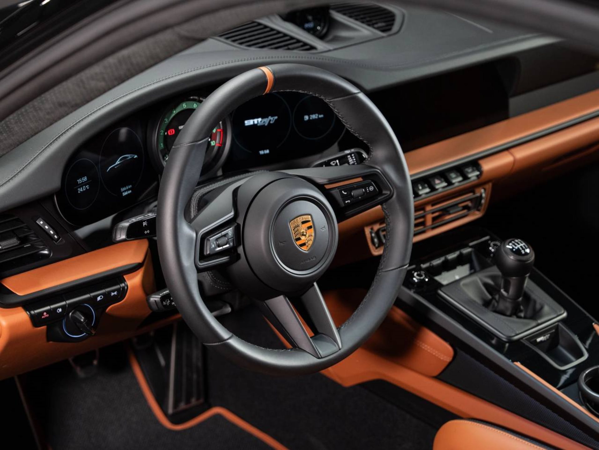 PORSCHE 911 S/T-image-8