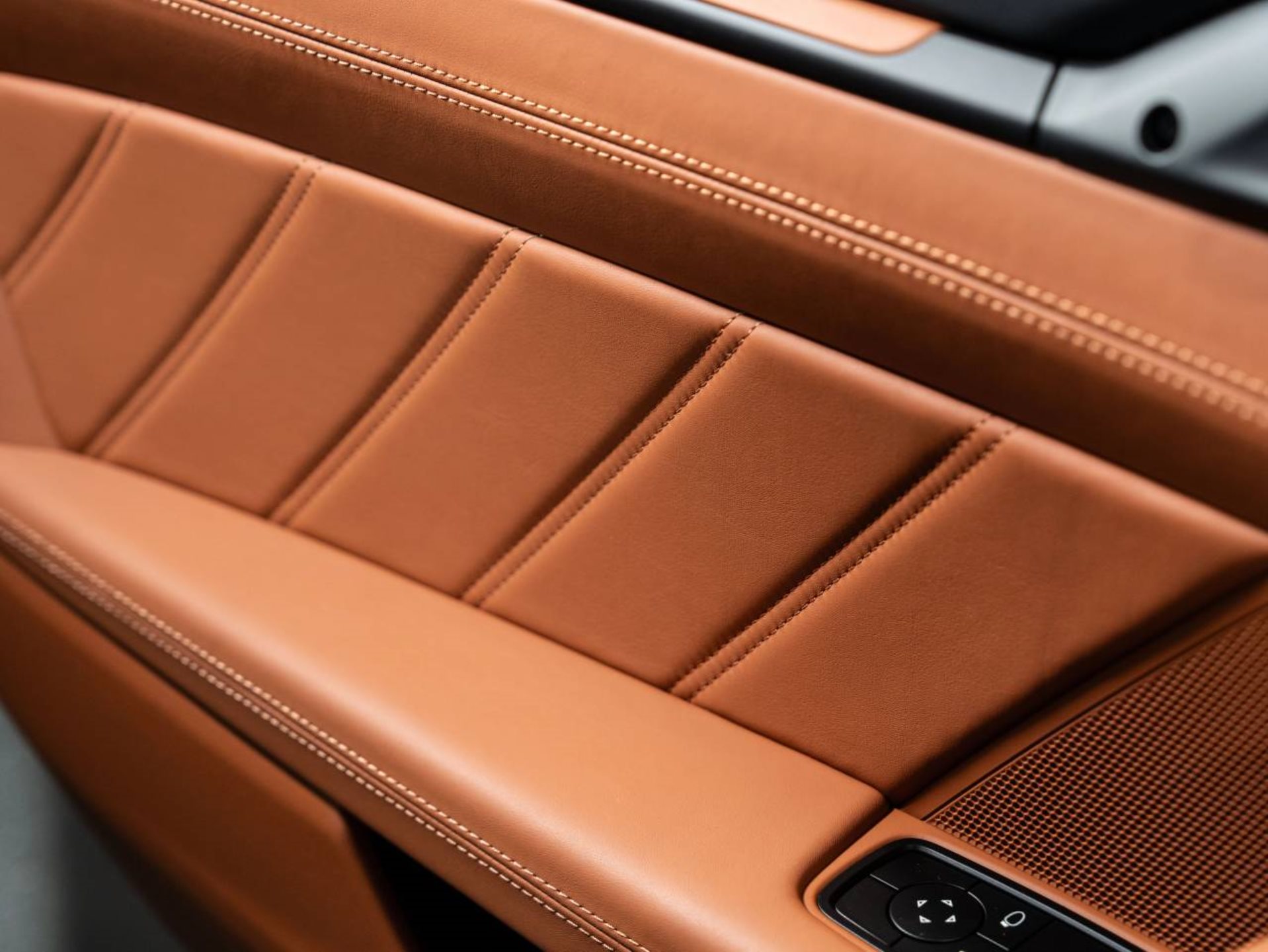 PORSCHE 911 S/T-image-26