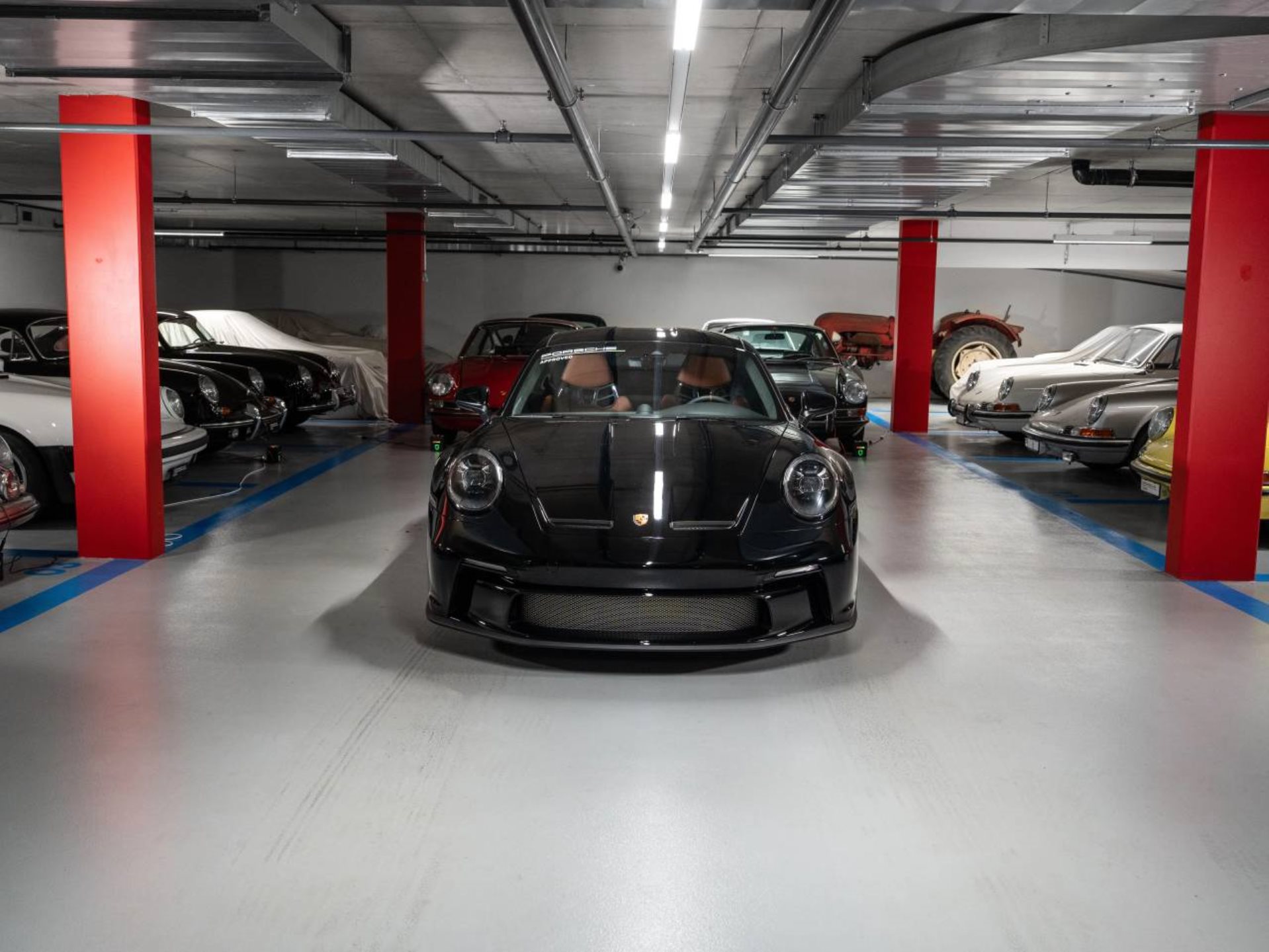 PORSCHE 911 S/T-image-1