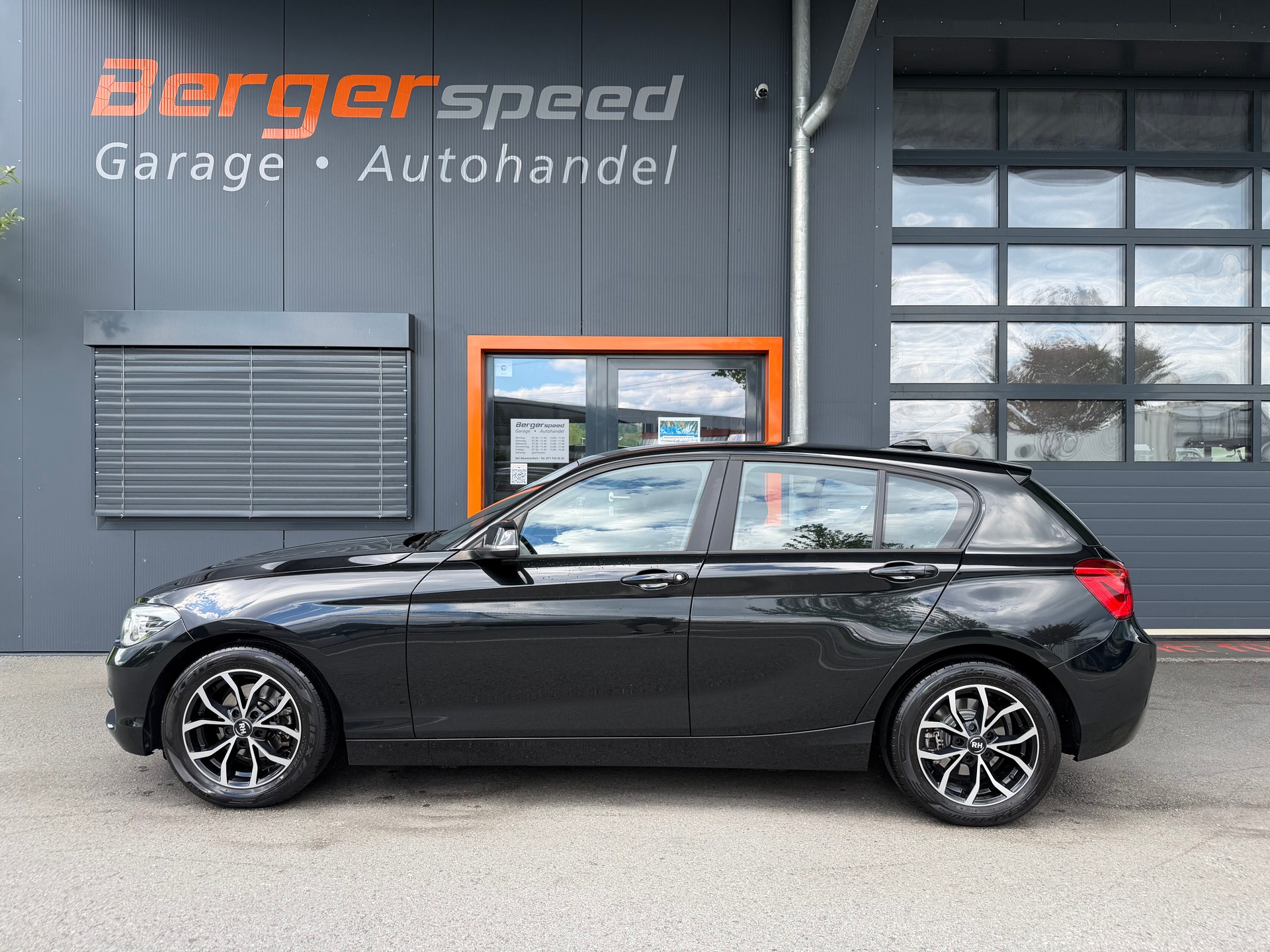 BMW 118i Steptronic-image-1