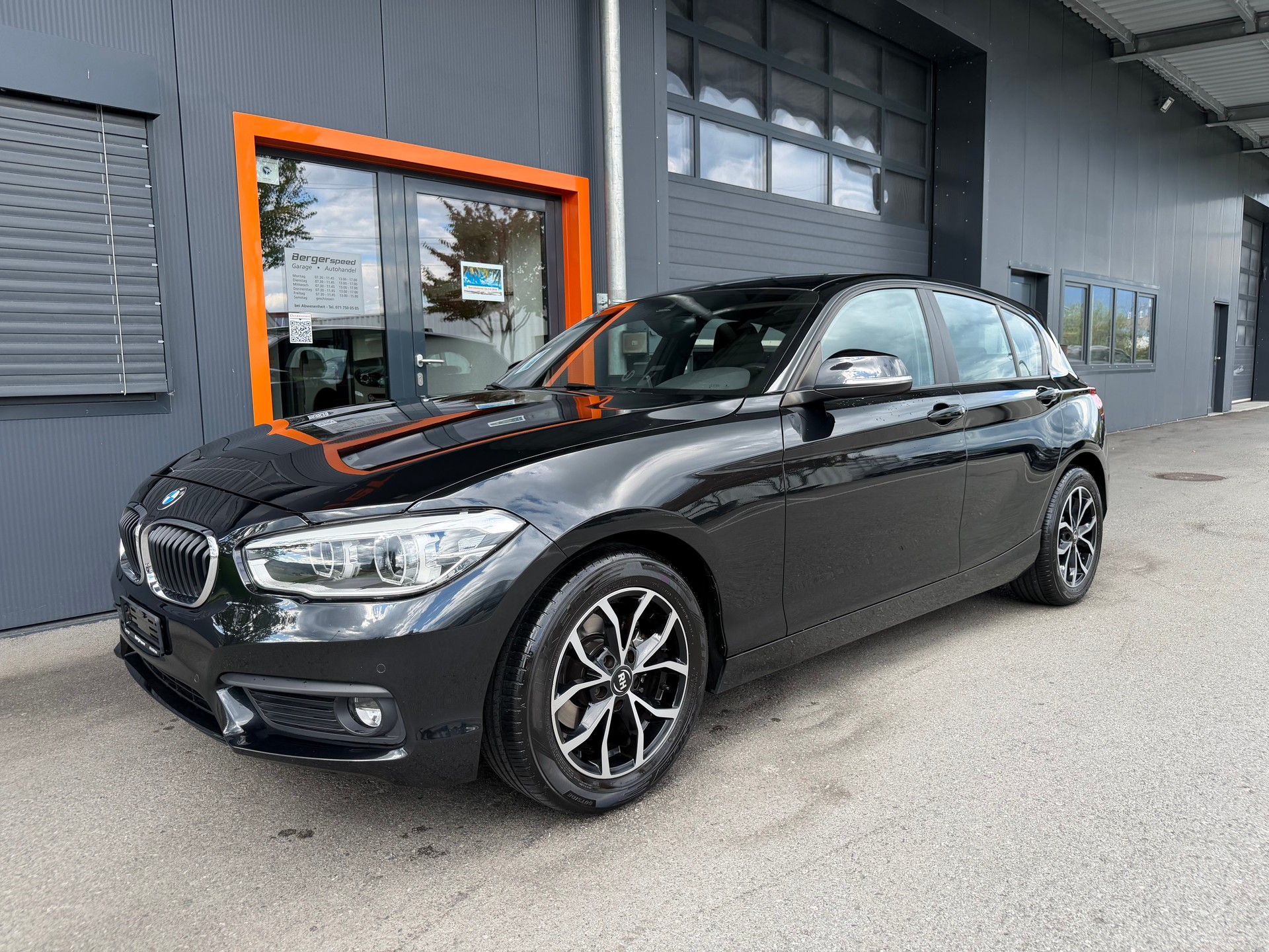 BMW 118i Steptronic-image-0