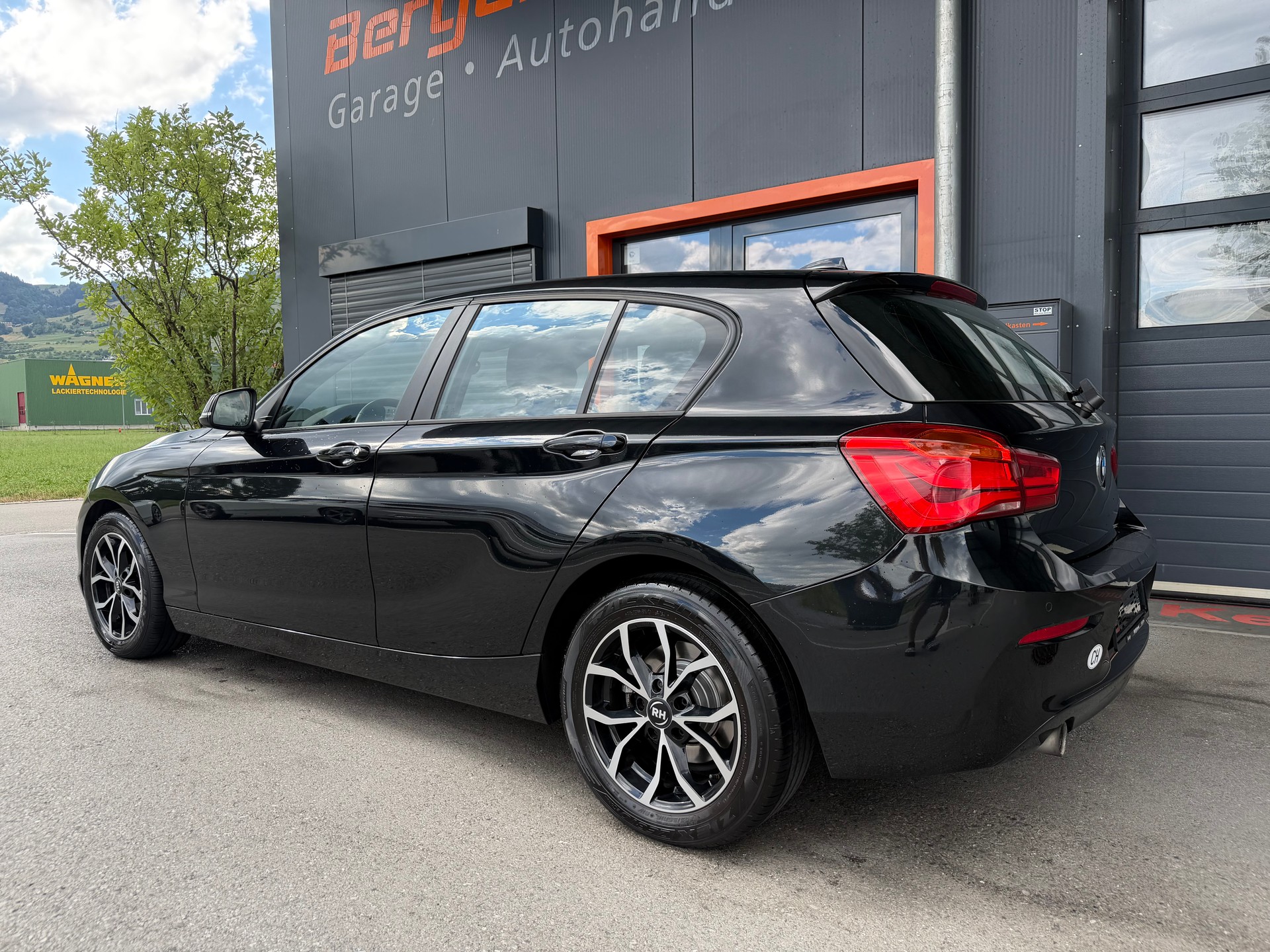 BMW 118i Steptronic-image-4