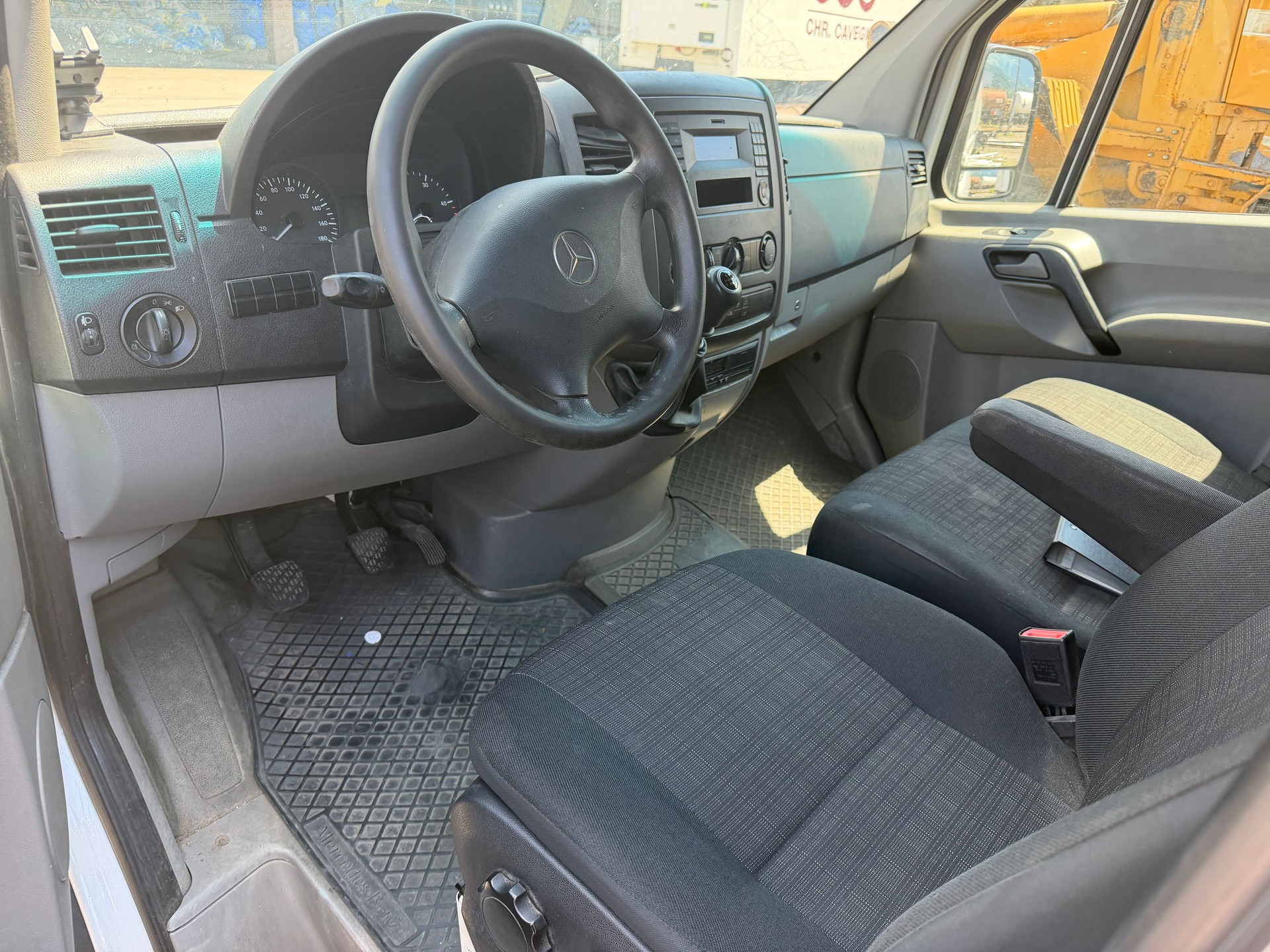 MERCEDES-BENZ 2.2 CDI 129-image-4