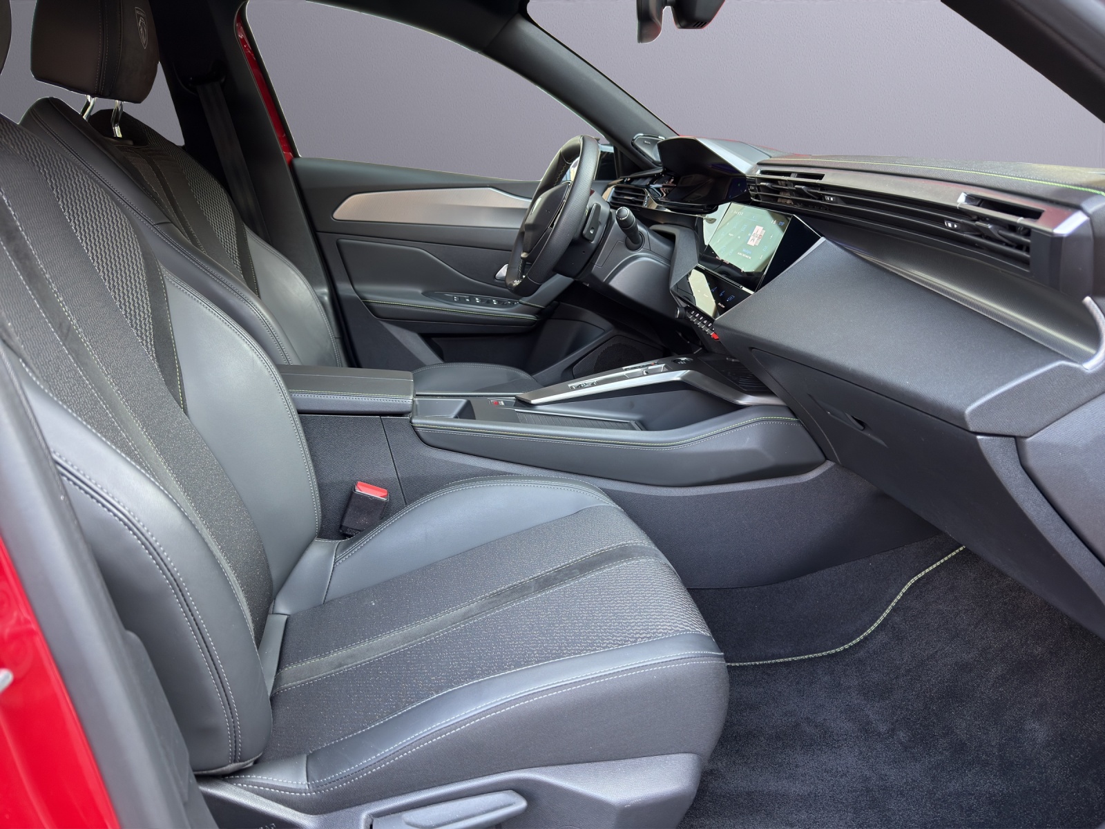 PEUGEOT 308 1.2 Hybrid GT-image-8
