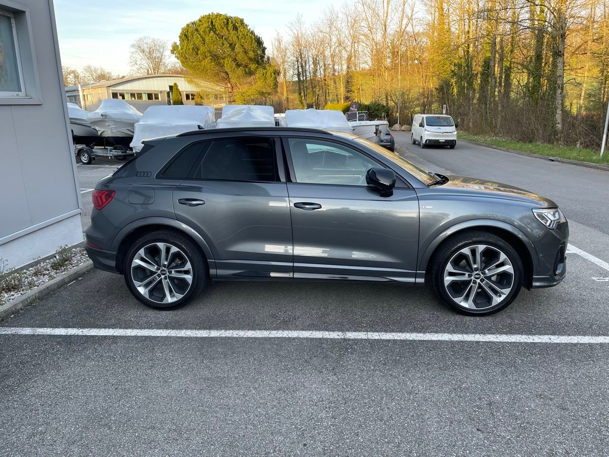 AUDI Q3 35 TFSI S line Attraction S-Tronic-image-2