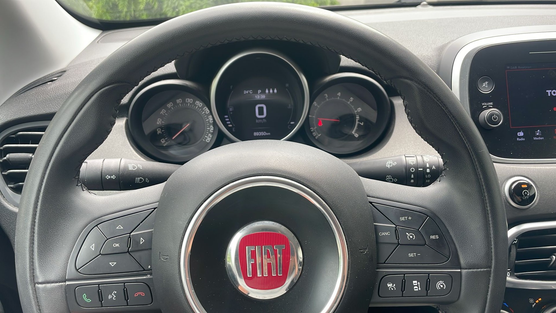 FIAT 500X 1.4T Cross 4x4 Automatic-image-11