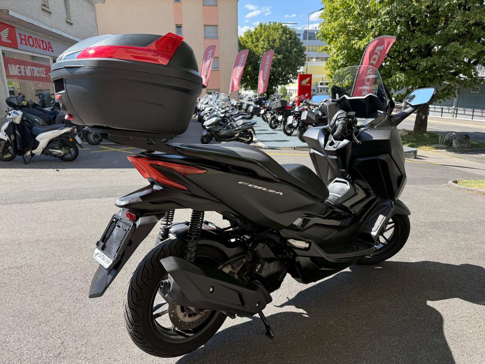 HONDA Nss 125 Forza Smart TopBox-image-5