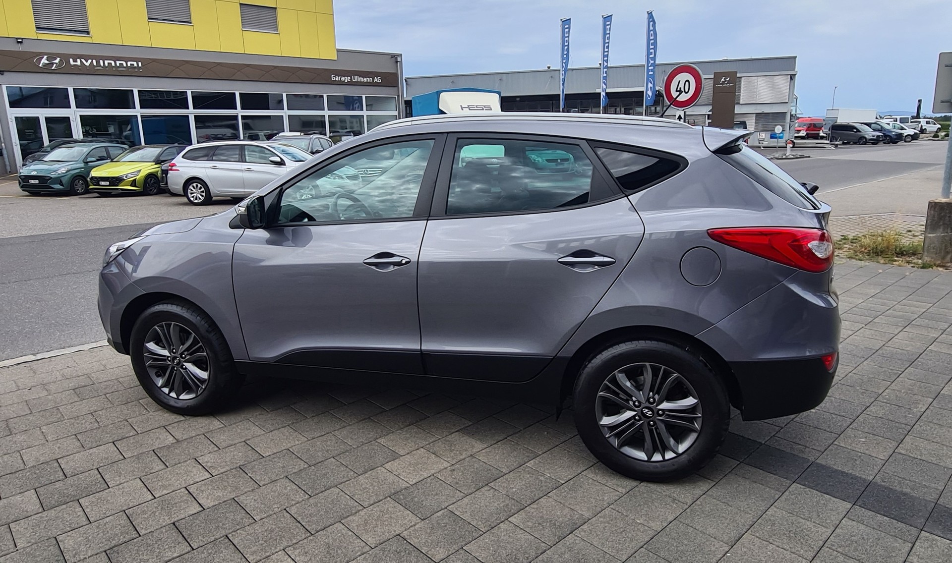 HYUNDAI iX 35 2.0 GDI Style 4WD-image-6