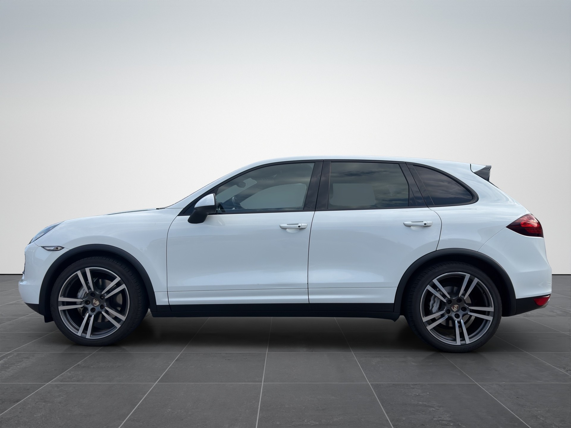 PORSCHE Cayenne S-image-2