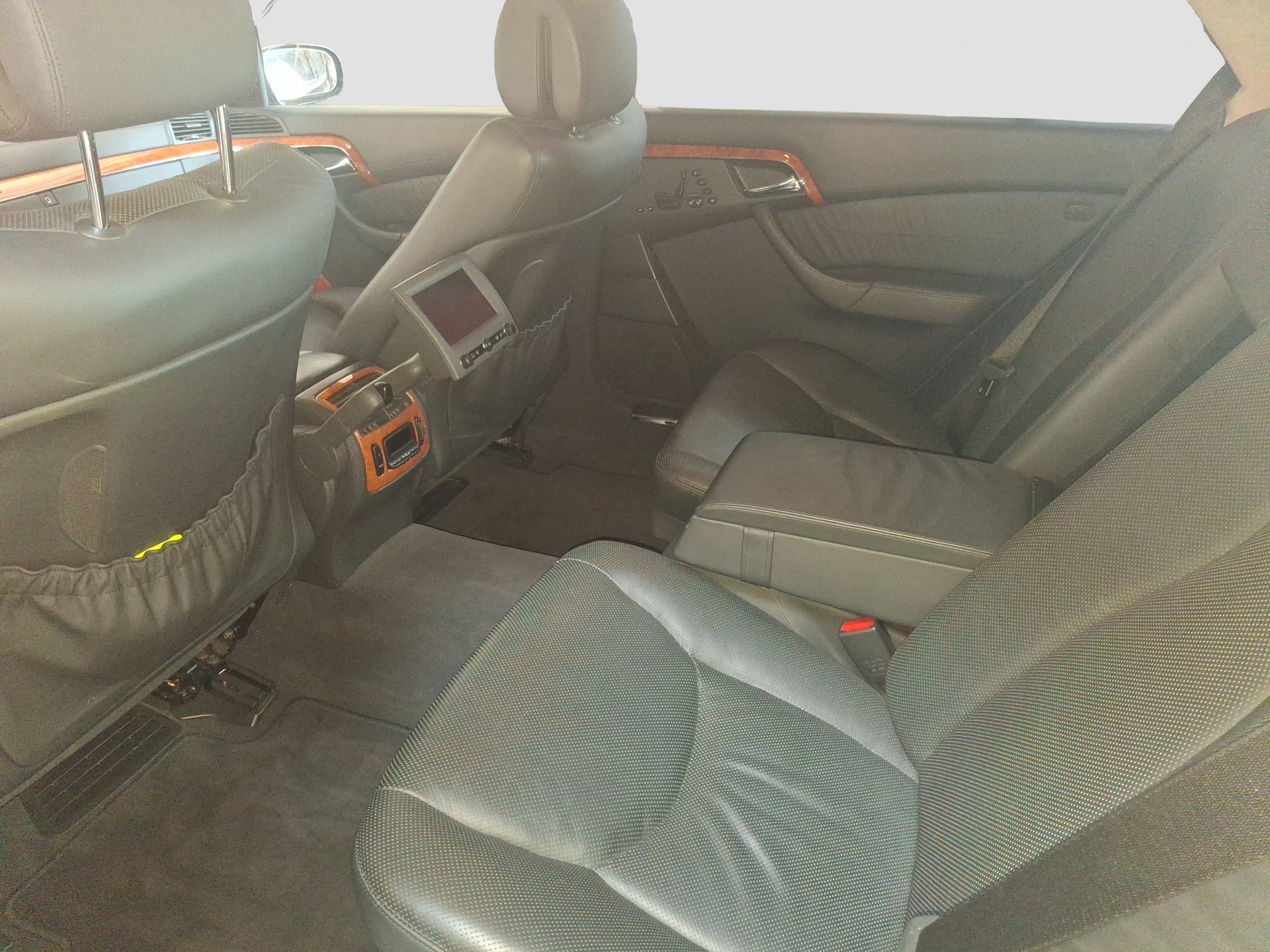 MERCEDES-BENZ S 500 L 4Matic-image-7
